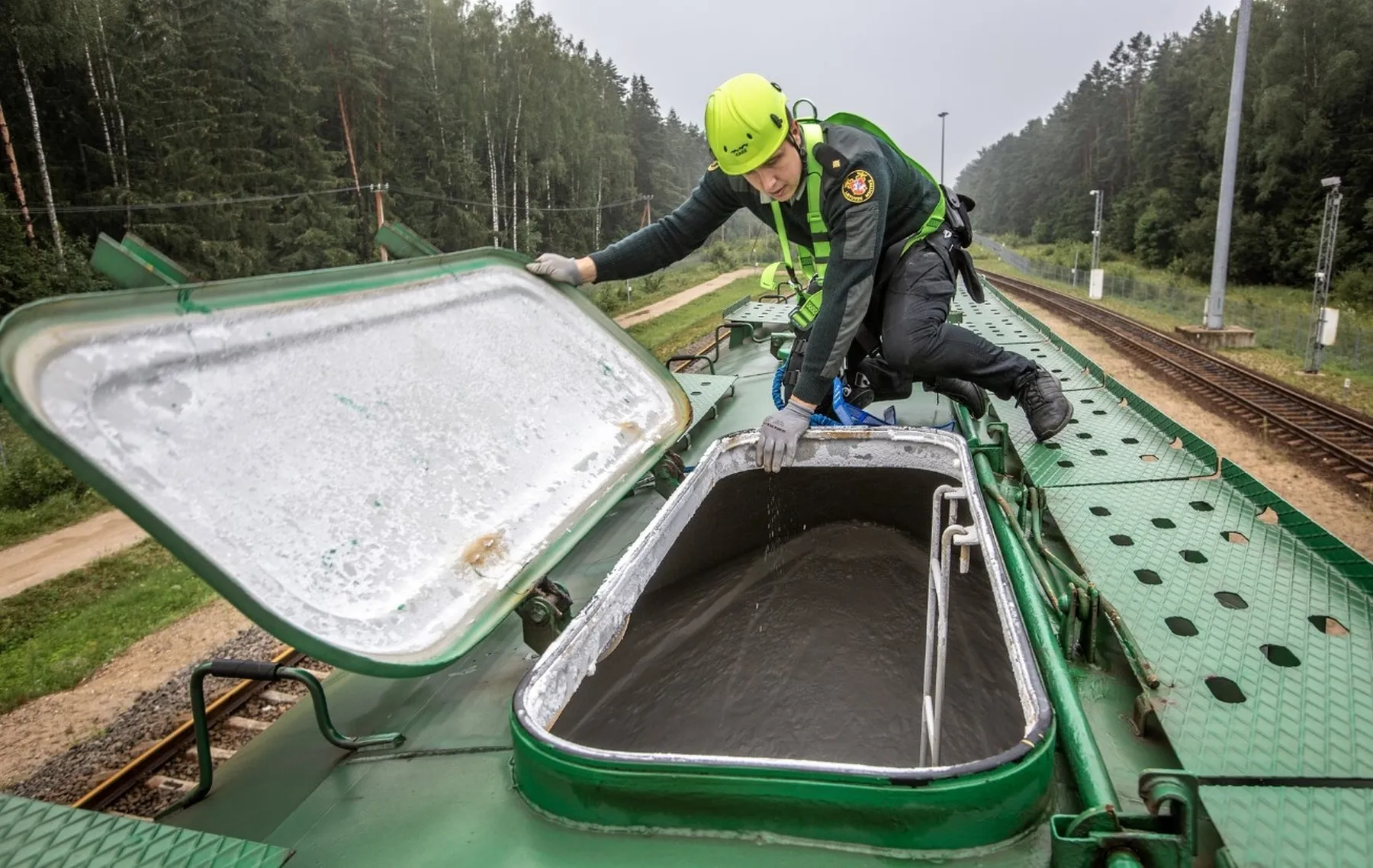 Cigarečių kontrabanda / Muitinės nuotr.