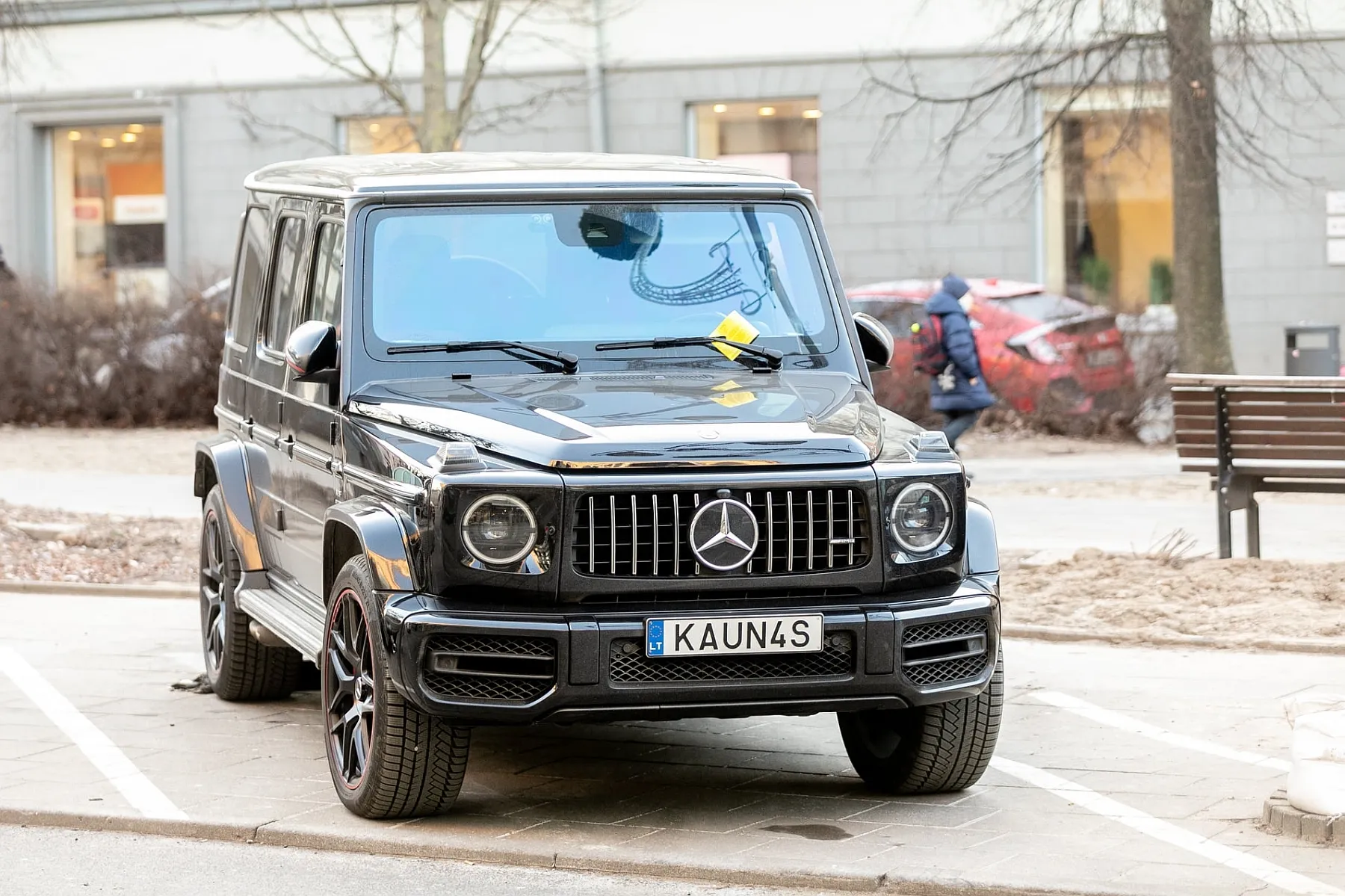 Mesedes bendz Kaunas numeriai