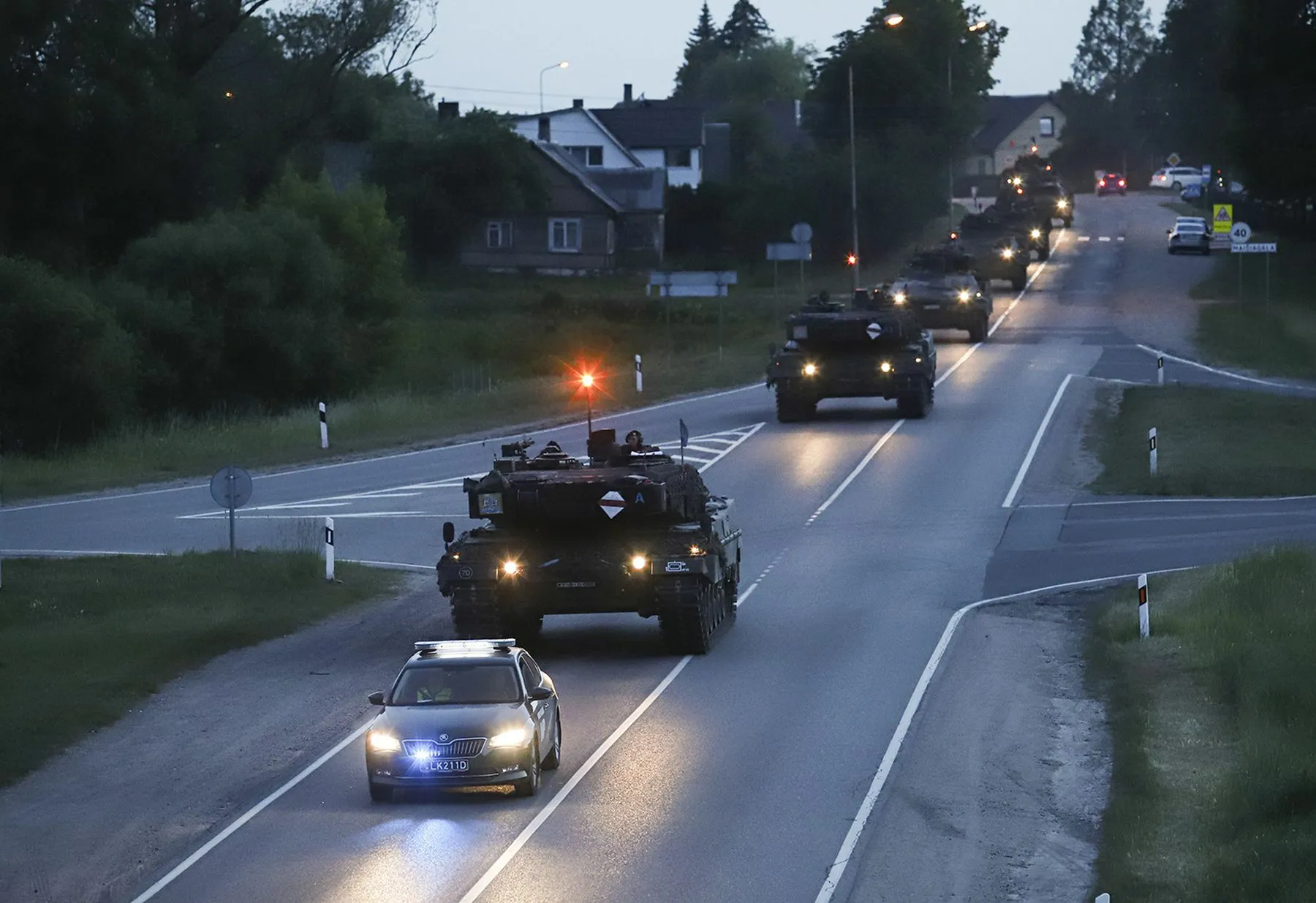 karinė technika, šarvuočiai, kariuomenė