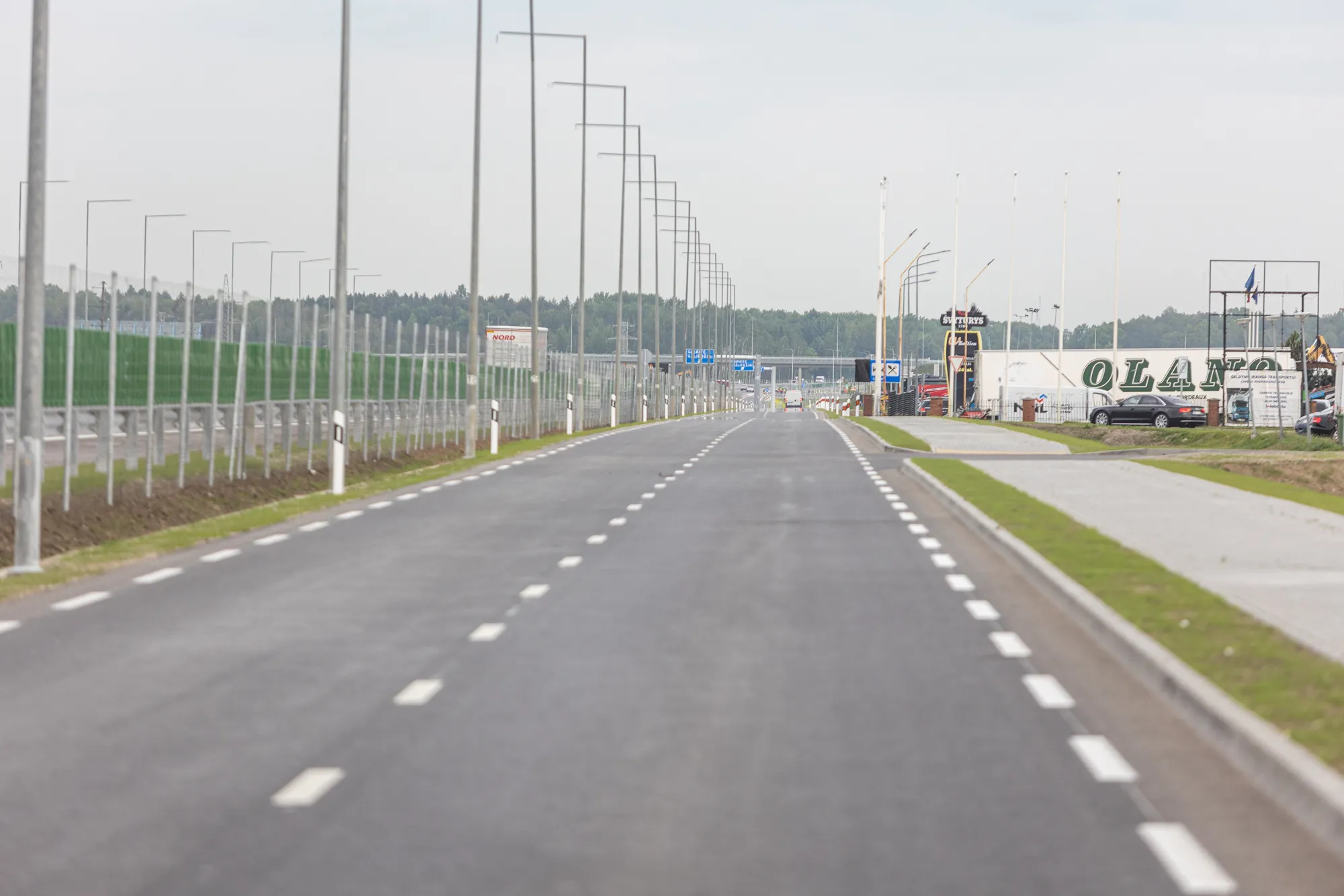 Rekonstruotas magistralinis kelias ties Giraite