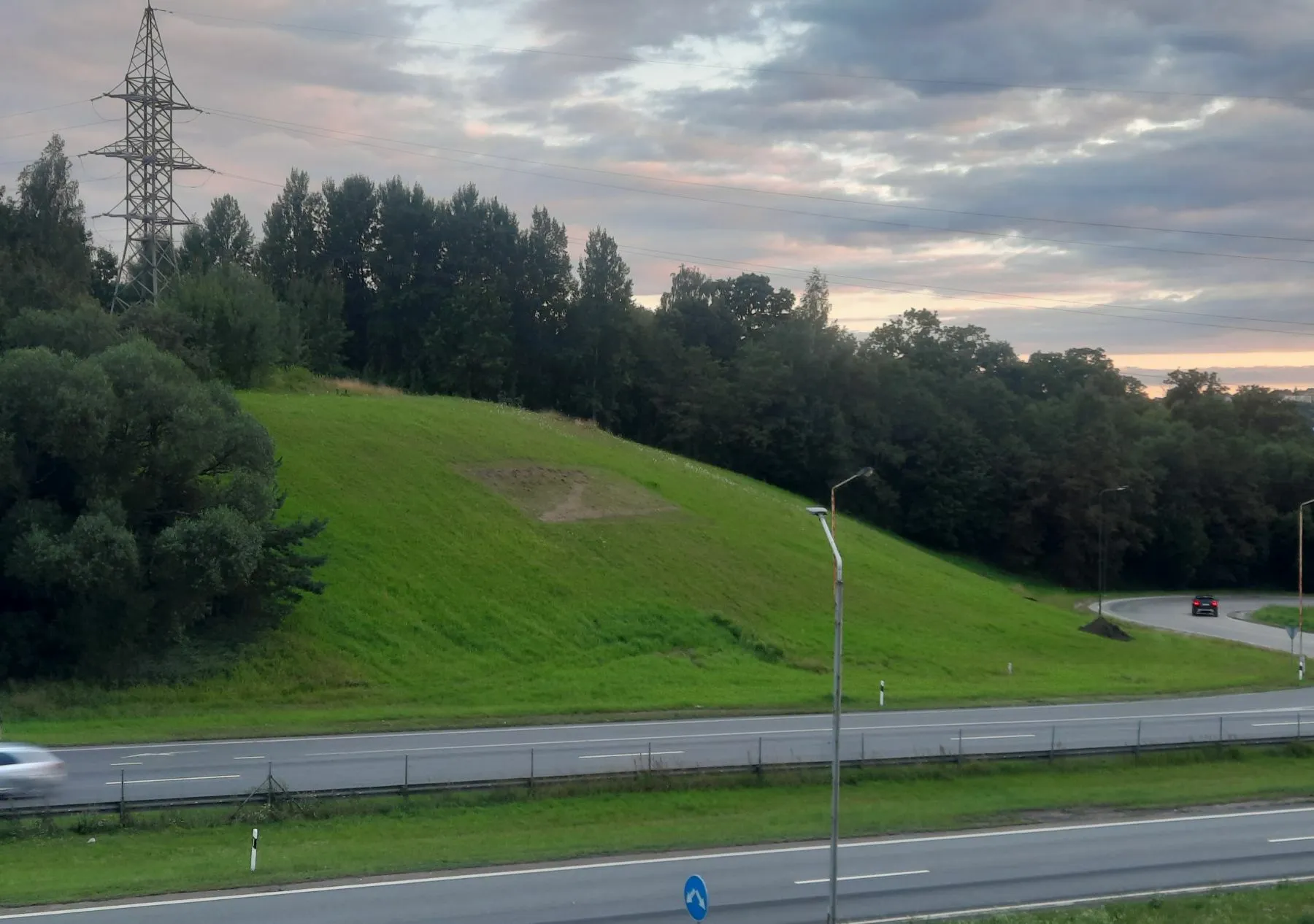 z raidė ant Eigulių kalno