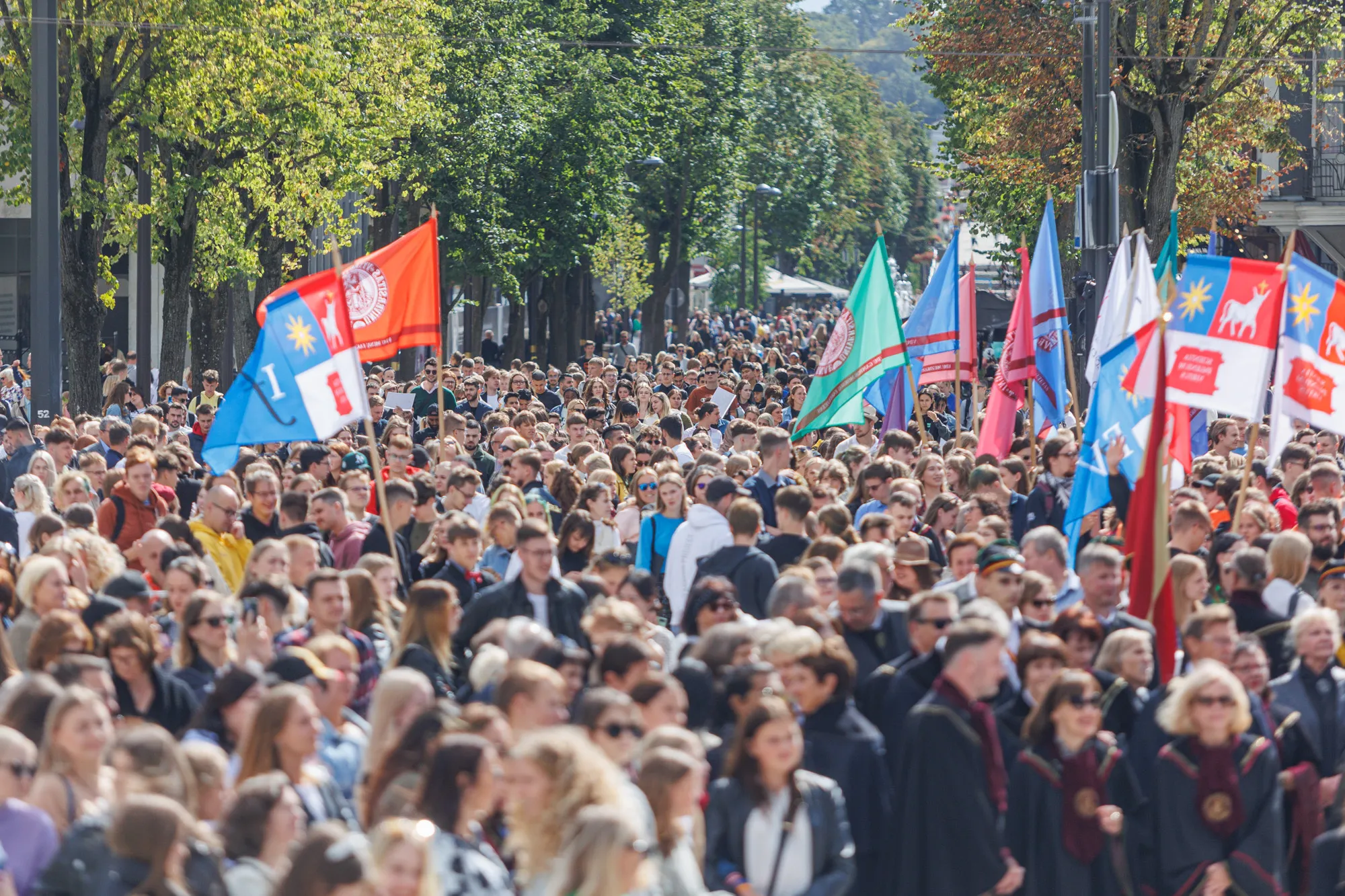 Universitetų eisena ir koncertas Vienybės aikštėje