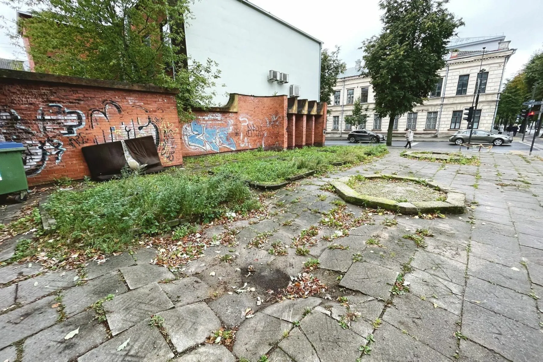 Gedimino ir Kęstučio gatvių skveras