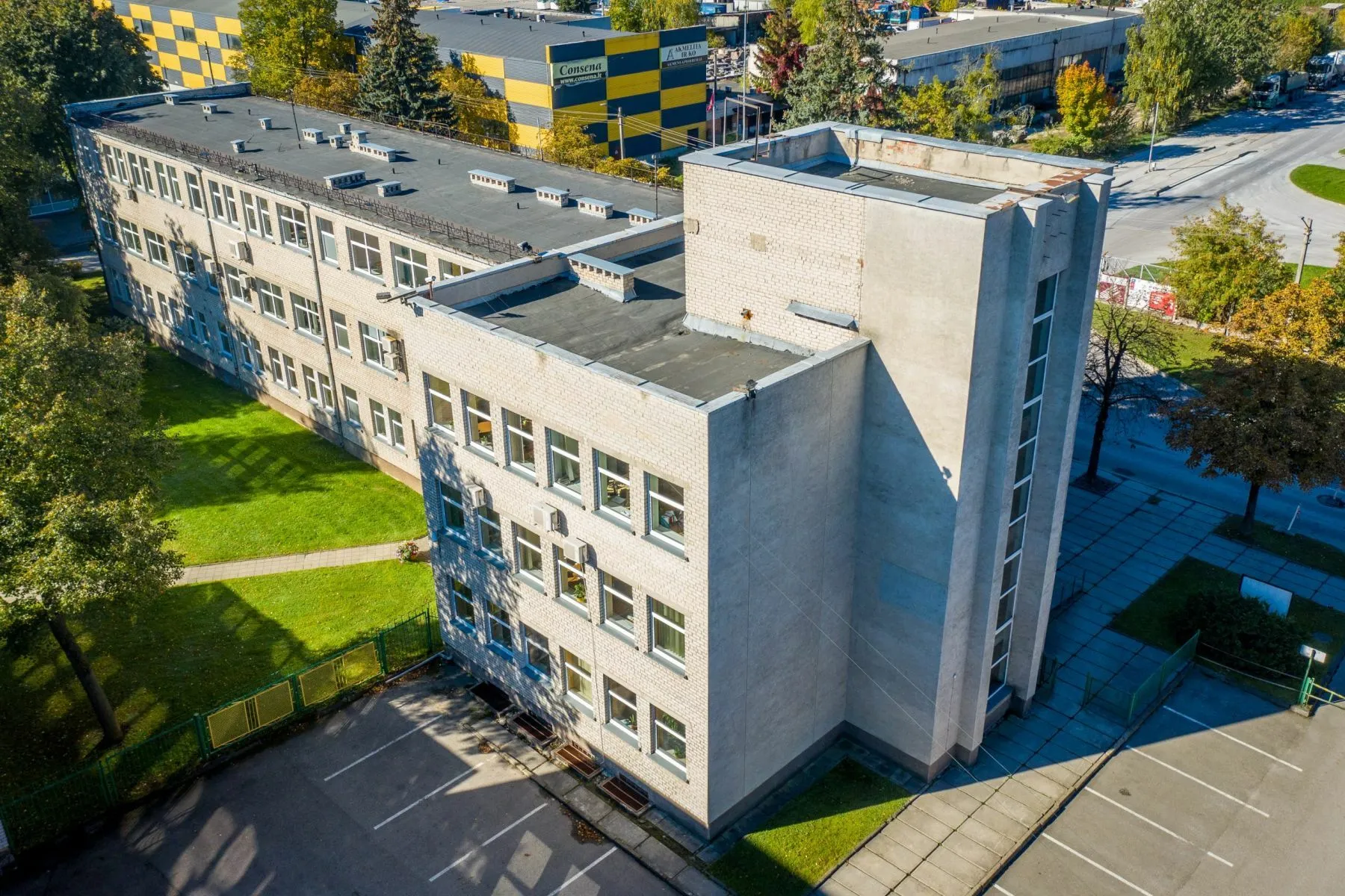 Turto banko modernizuojami pastatai