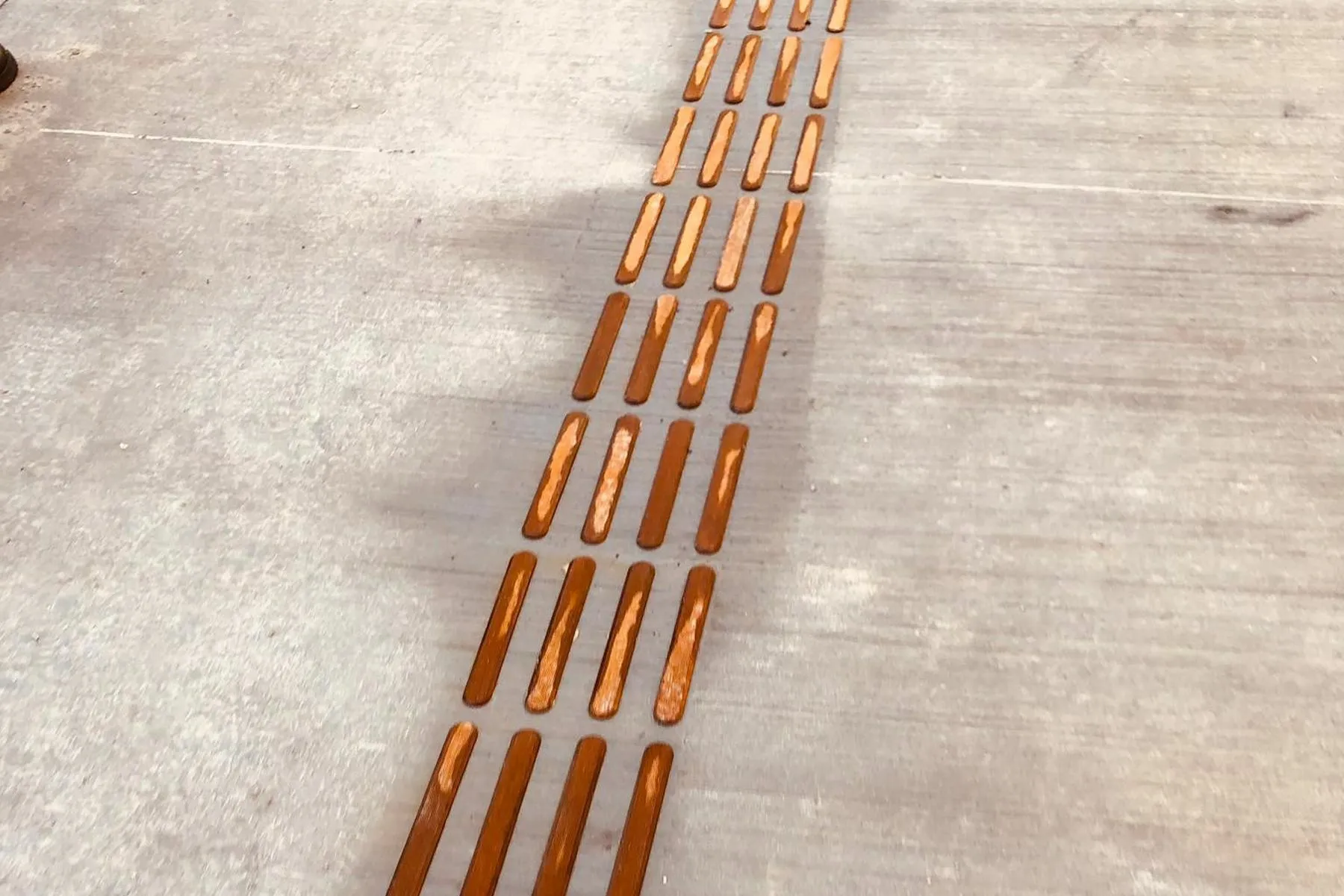 Rūdintas plienas Sporto gatvėje