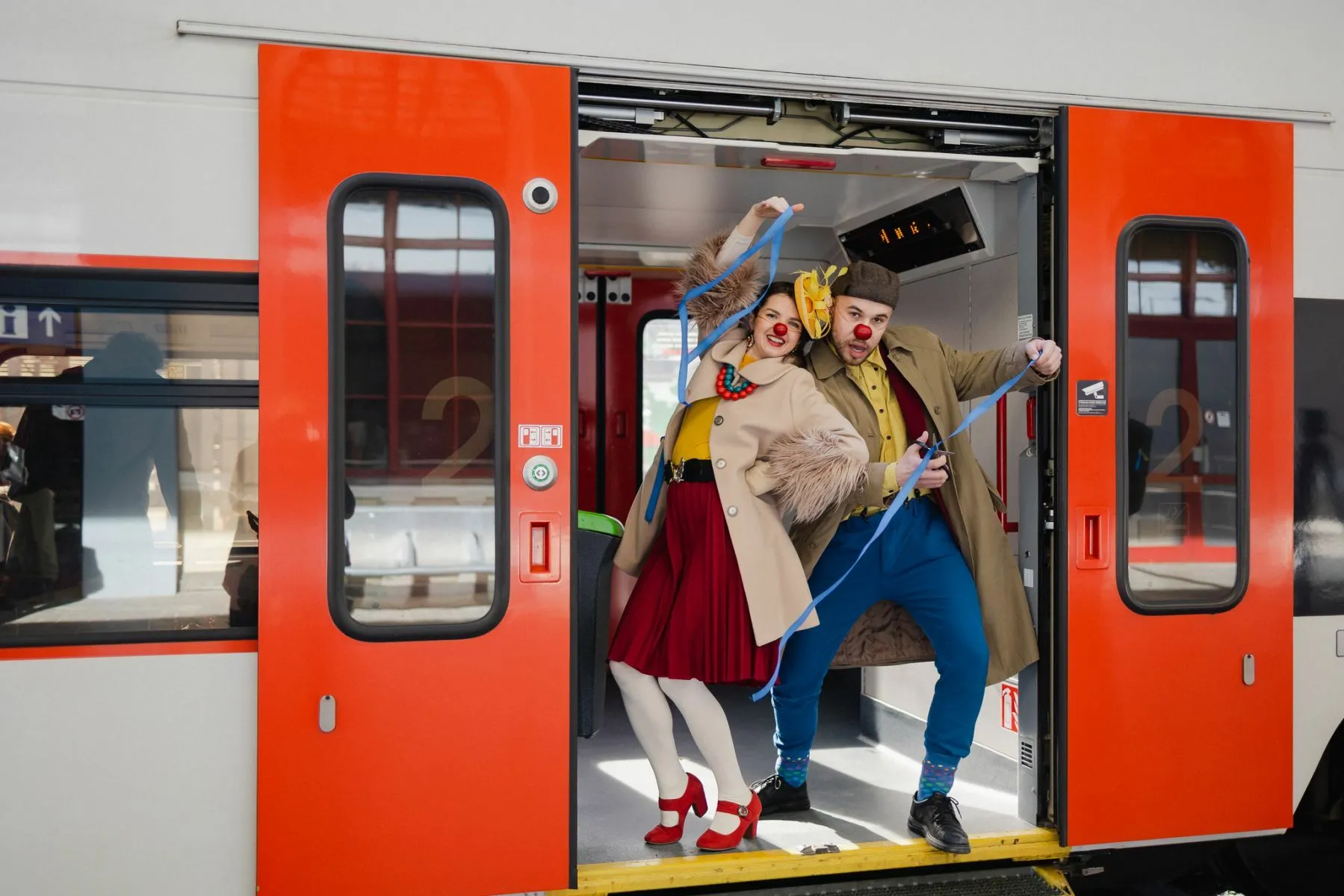 Raudonos nosys traukiniuose