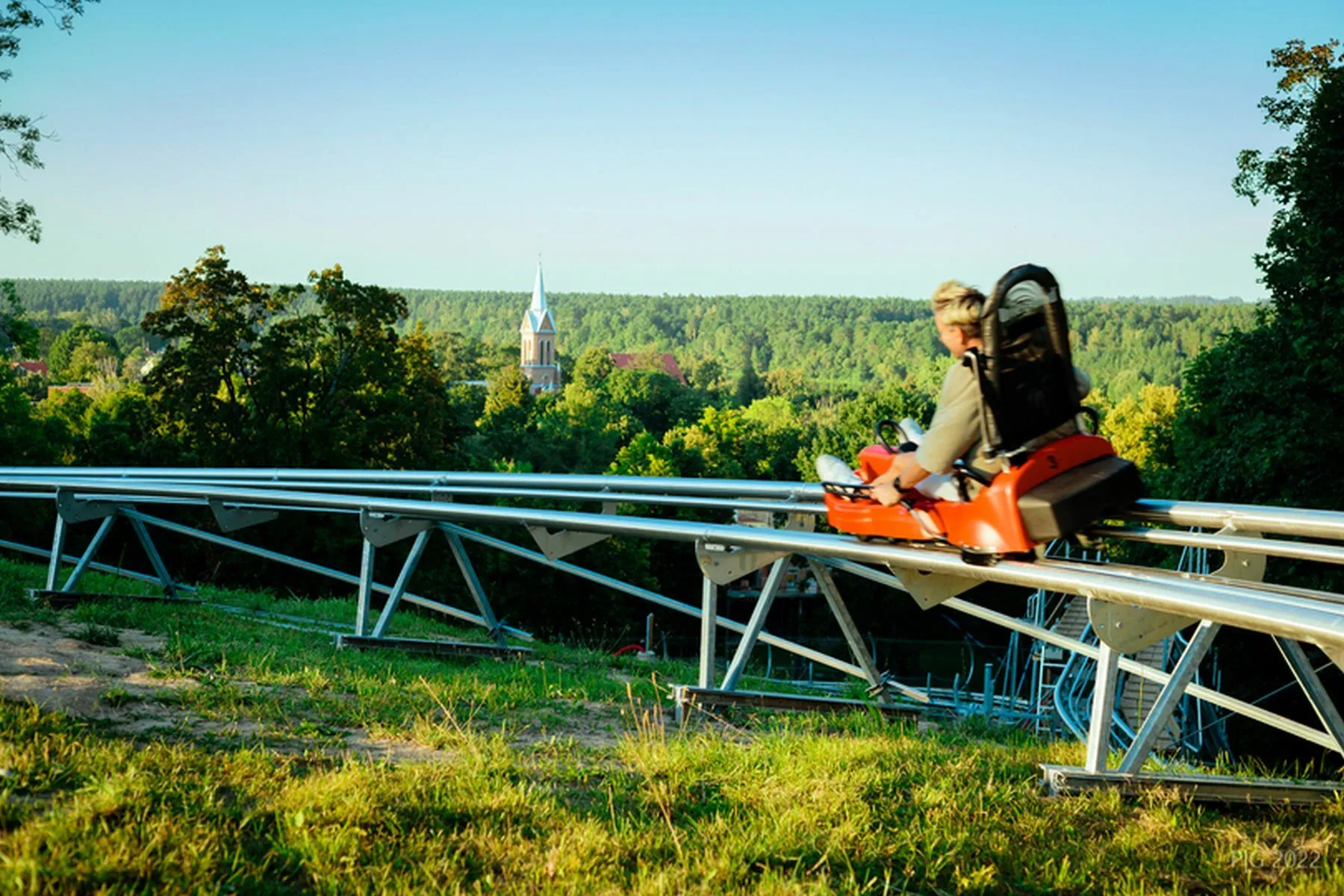 Birštonas skelbia šiltojo sezono pradžią: kviečia išbandyti pramogas po atviru dangumi