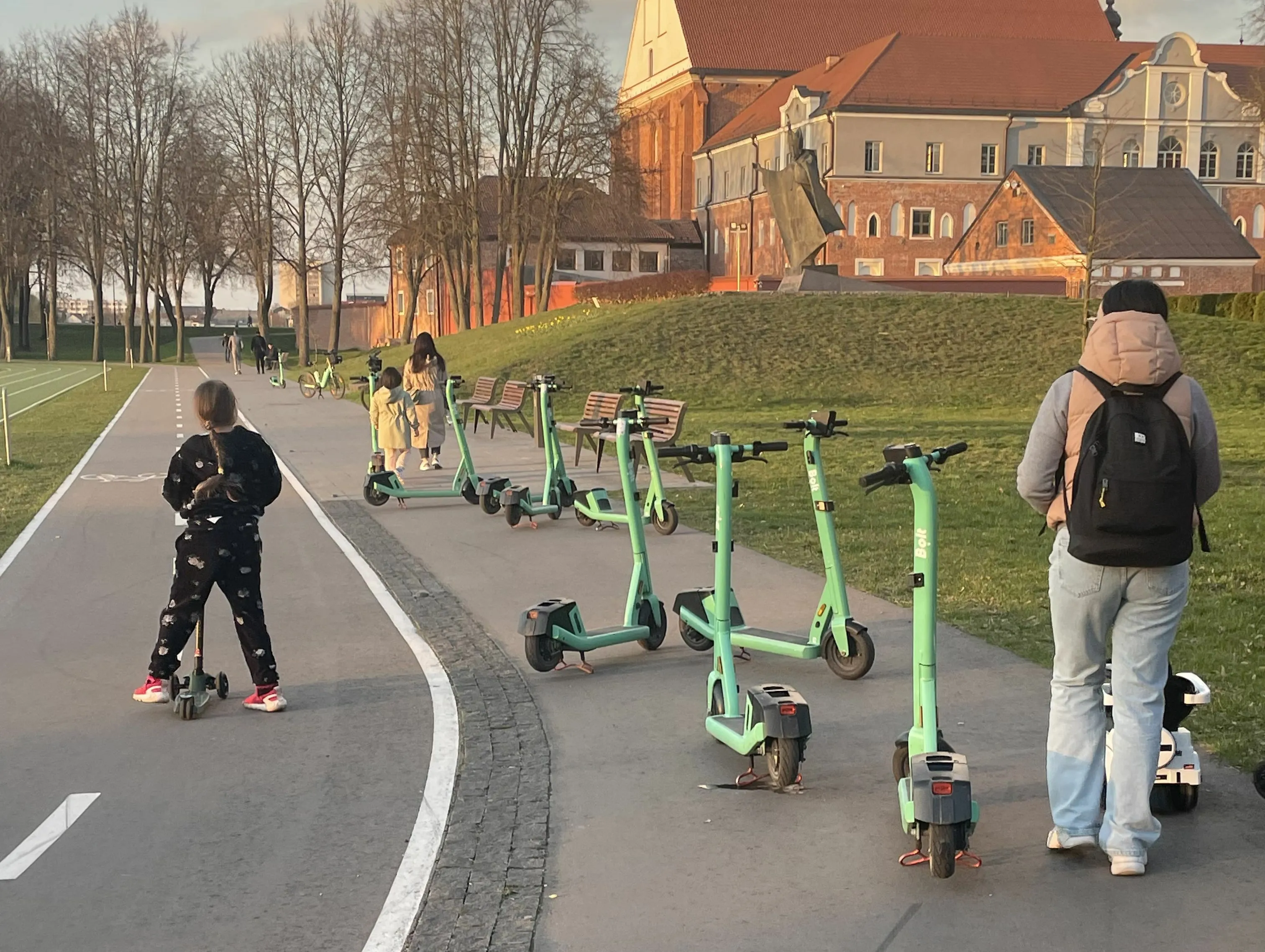 „Bolt“ paspirtukai Santakos parke