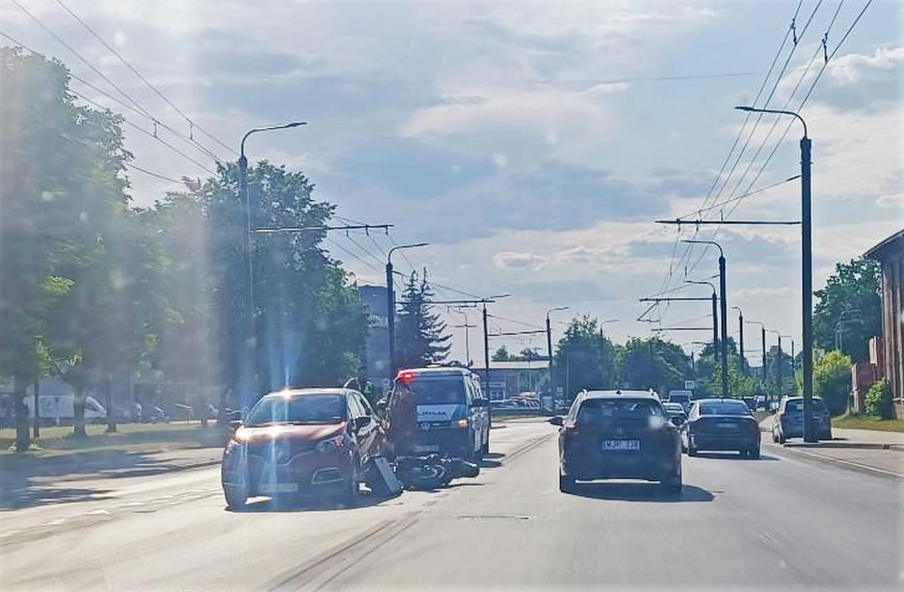 Motociklininko ir Renault avarija Raudondvario plente