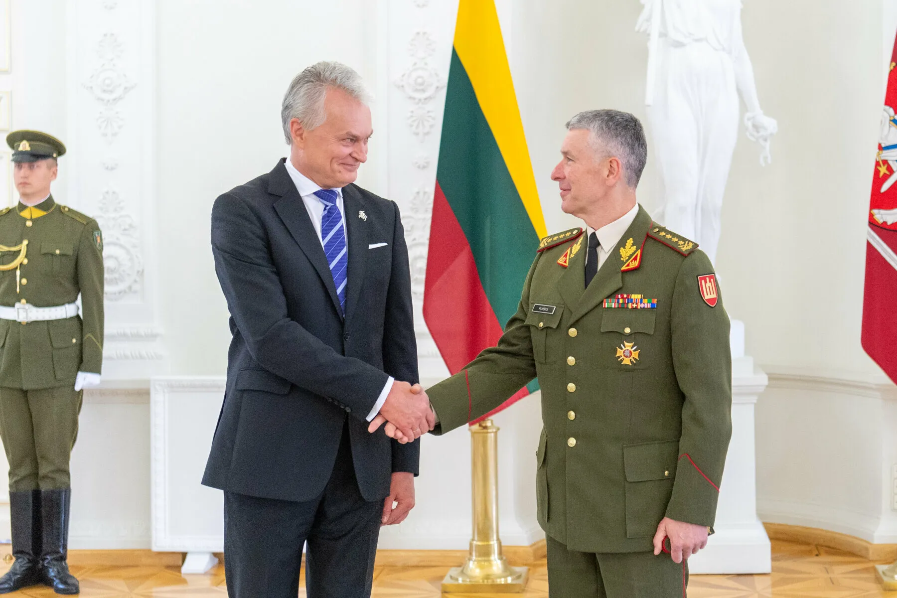 V. Rupšys gavo generolo laipsnį