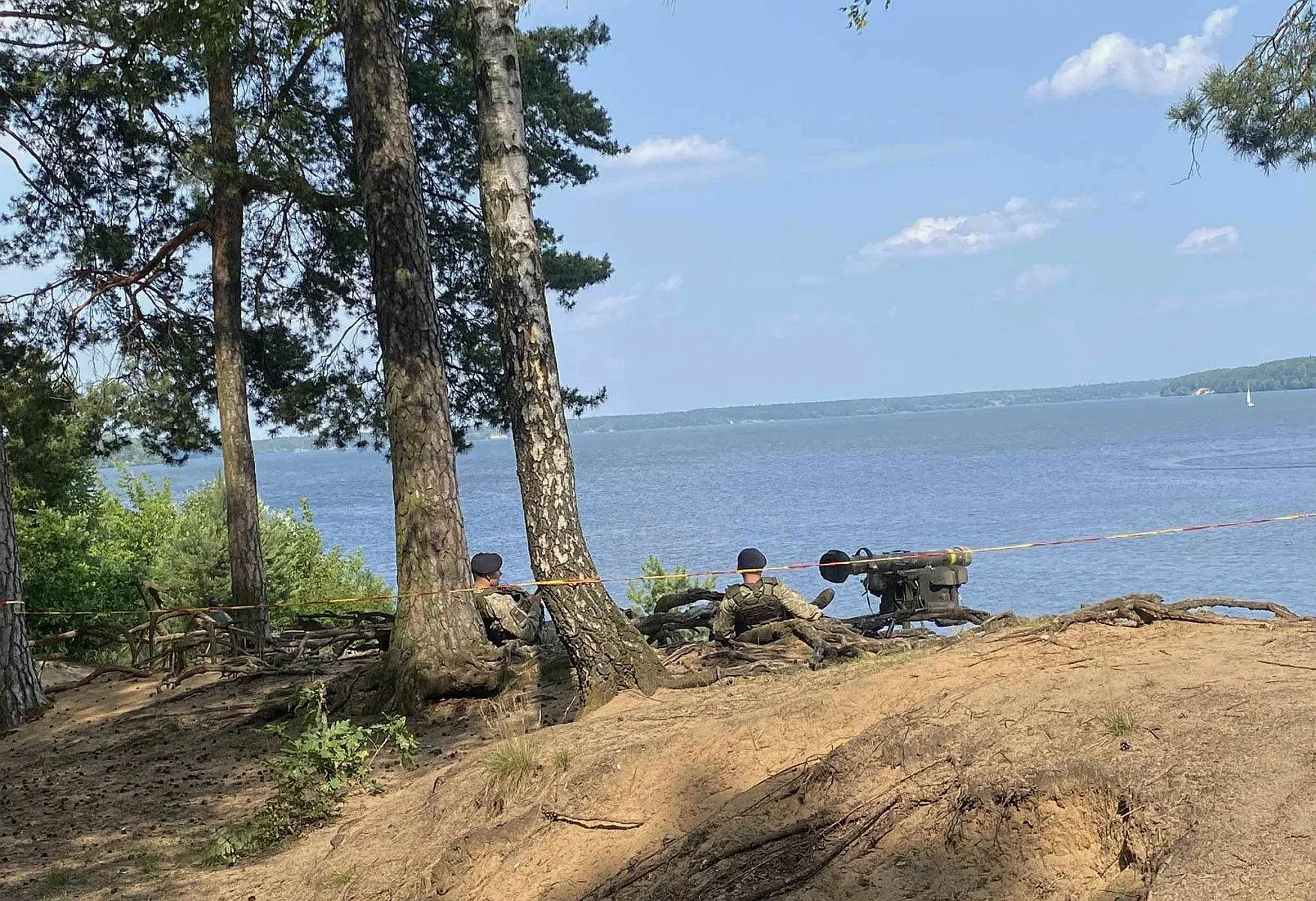Kauniečiai fiksuoja Lietuvos kariuomenės karius neįprastose vietose