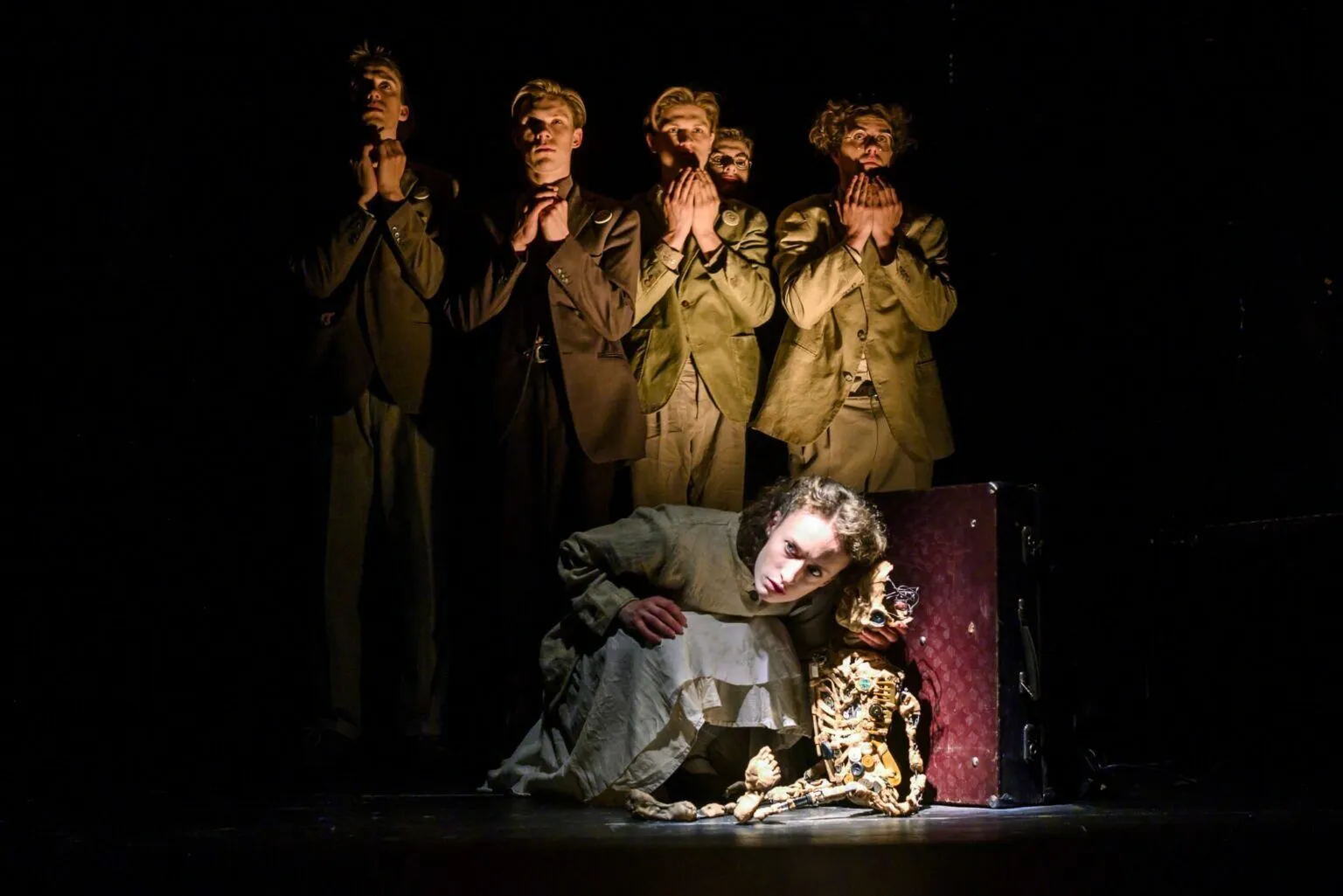 Dulkes-valstybinio jaunimo teatro archyvas