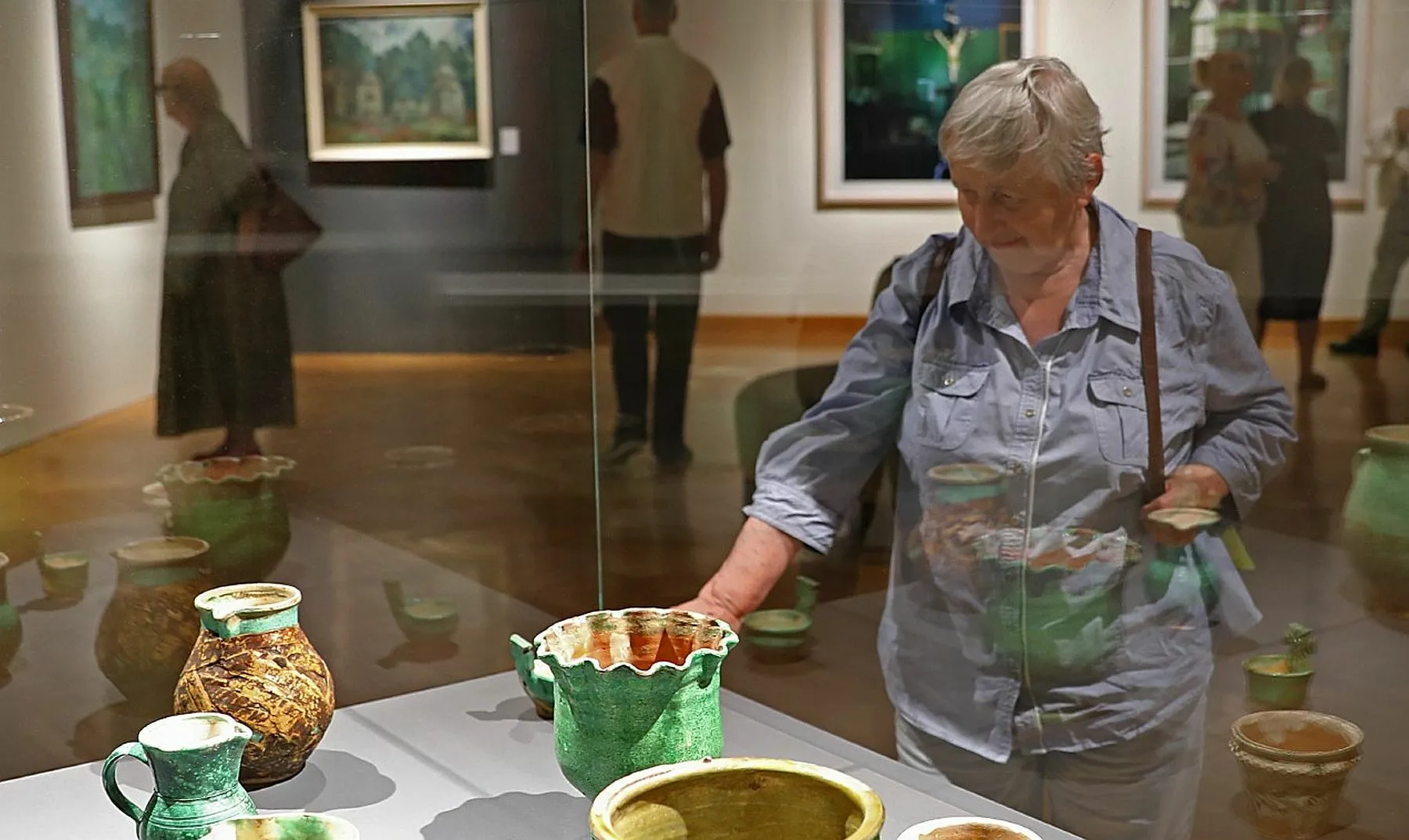 Spalis - senjorų mėnuo