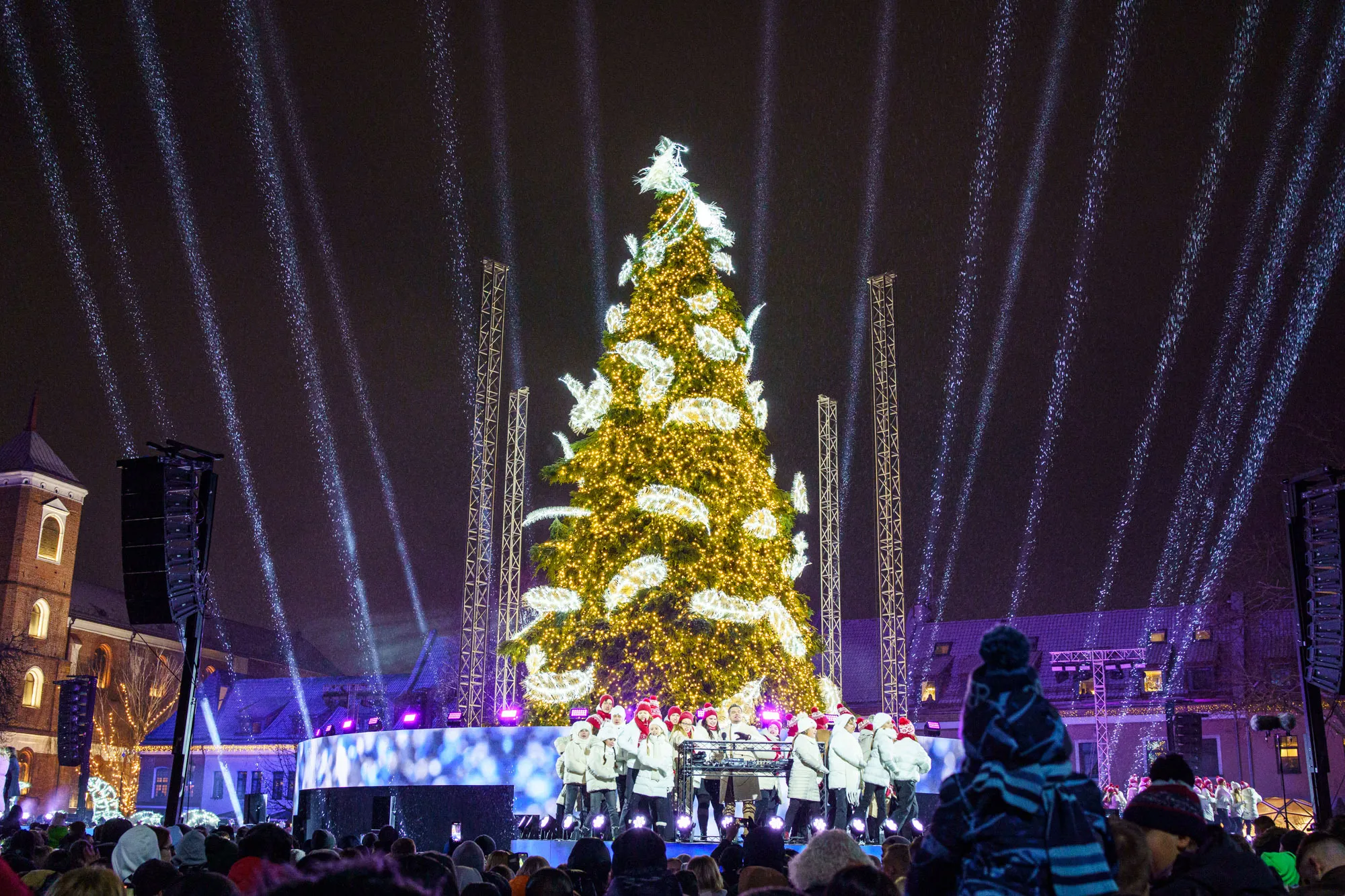 Įžiebta Kalėdų eglė