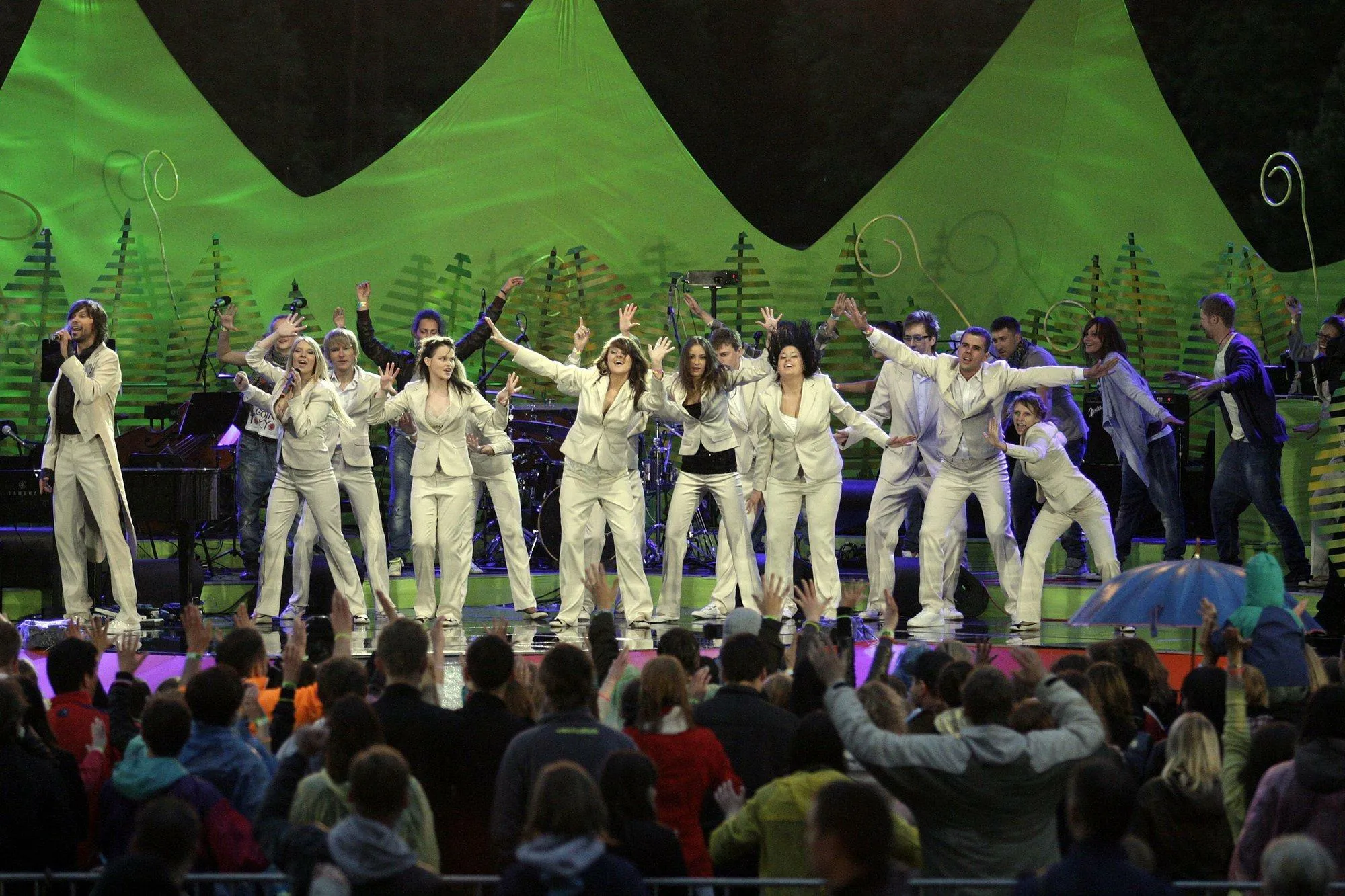 R. Tautkaus „Šampaninis choras“