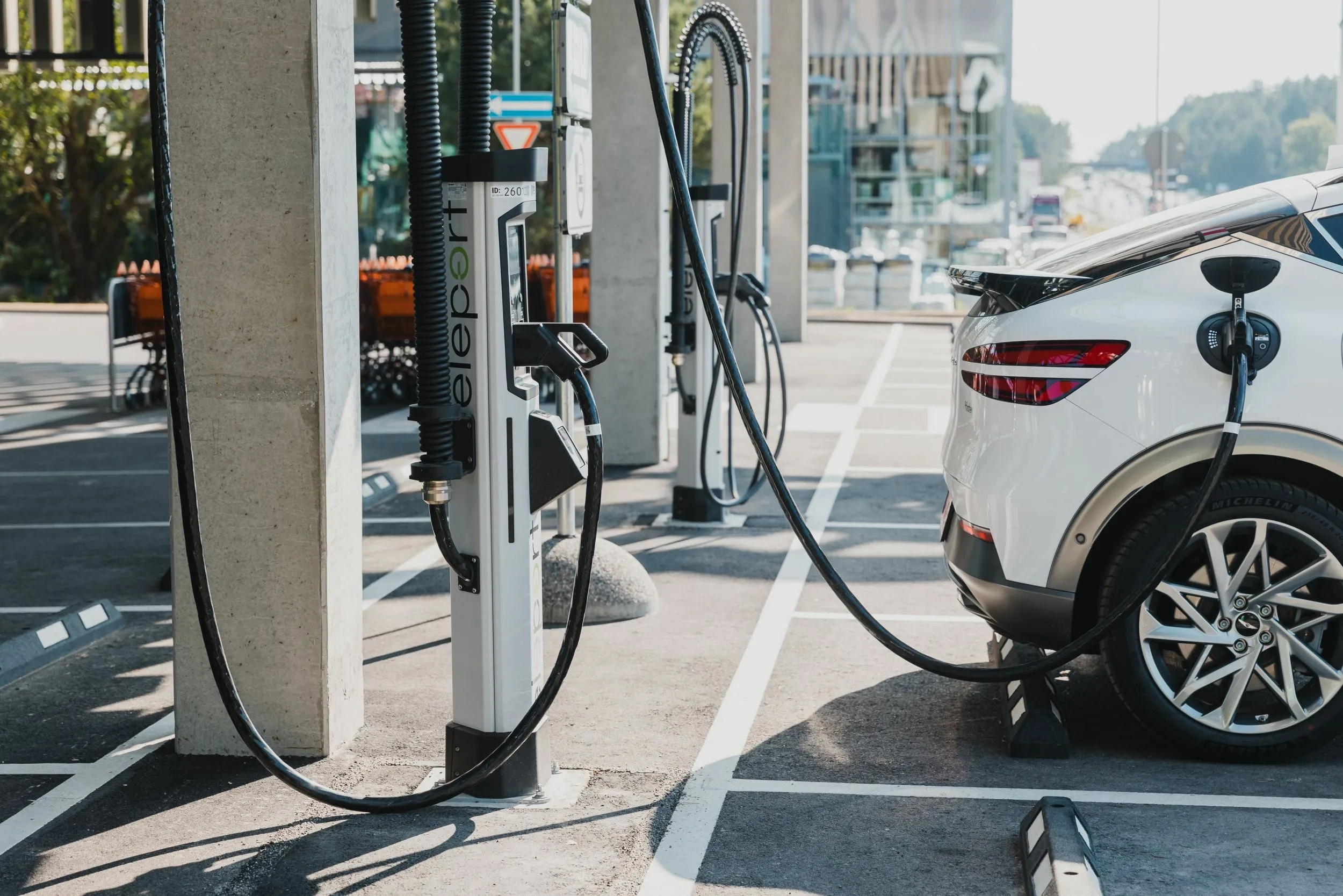 Eleport įkrovimo stotelė