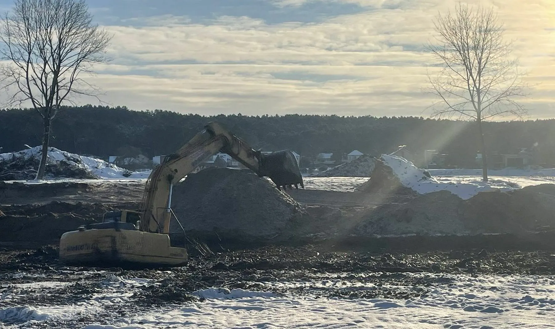 Žemės kasimo darbai Nemuno pakrantėje