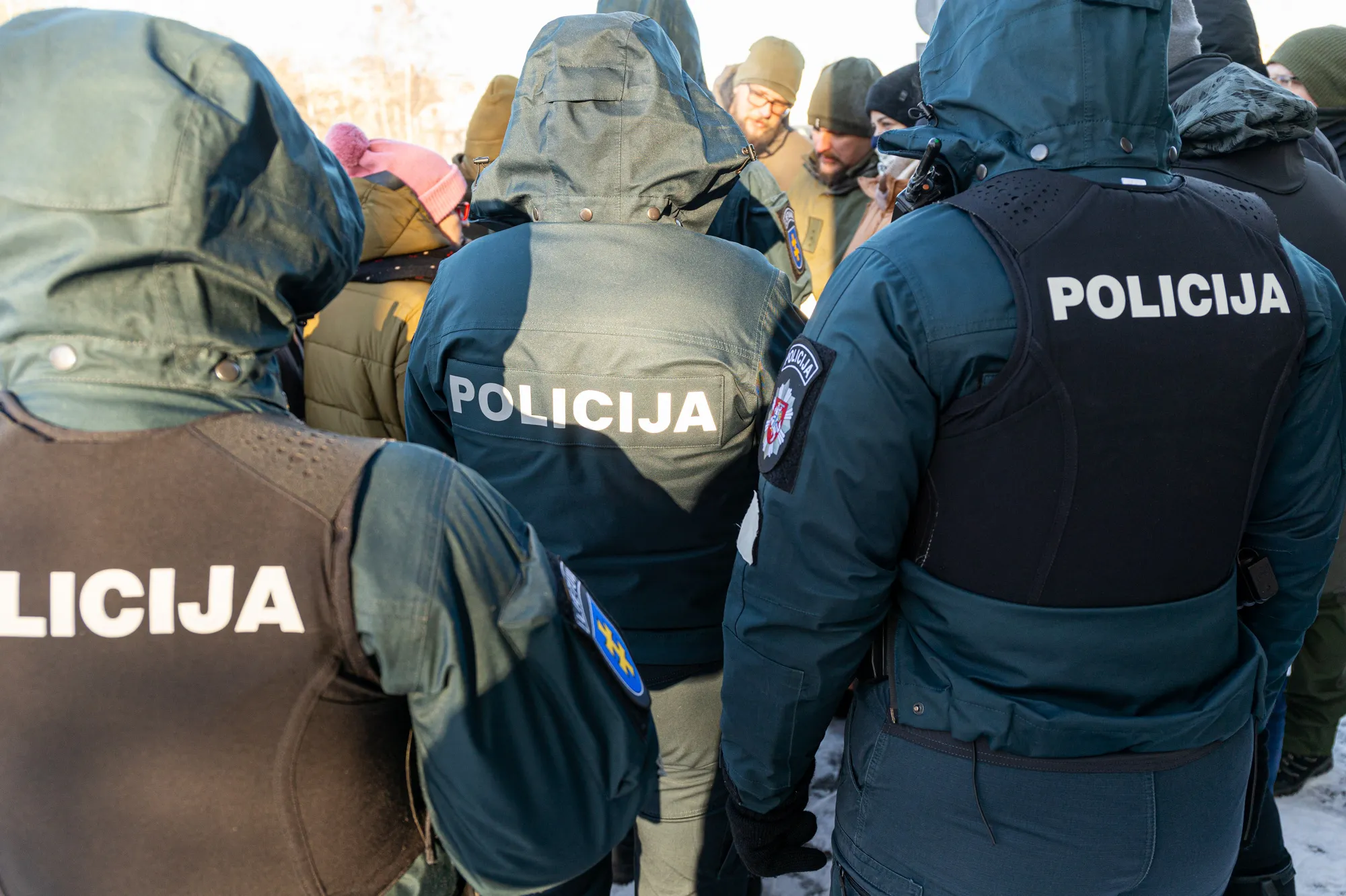 Savanoriai buriasi ieškoti dingusios mergaitės