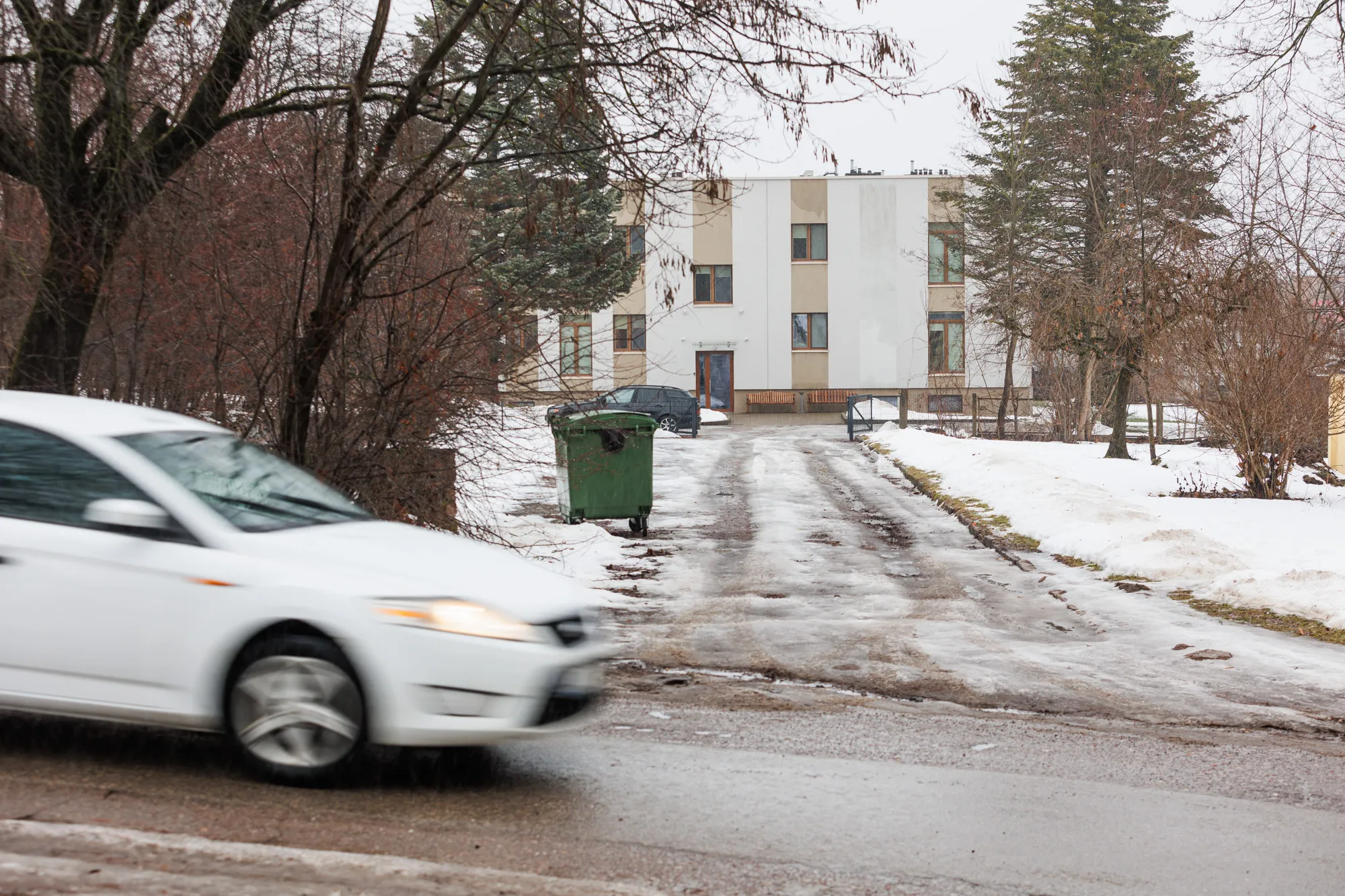 Pusiaukelės namai Domeikavoje