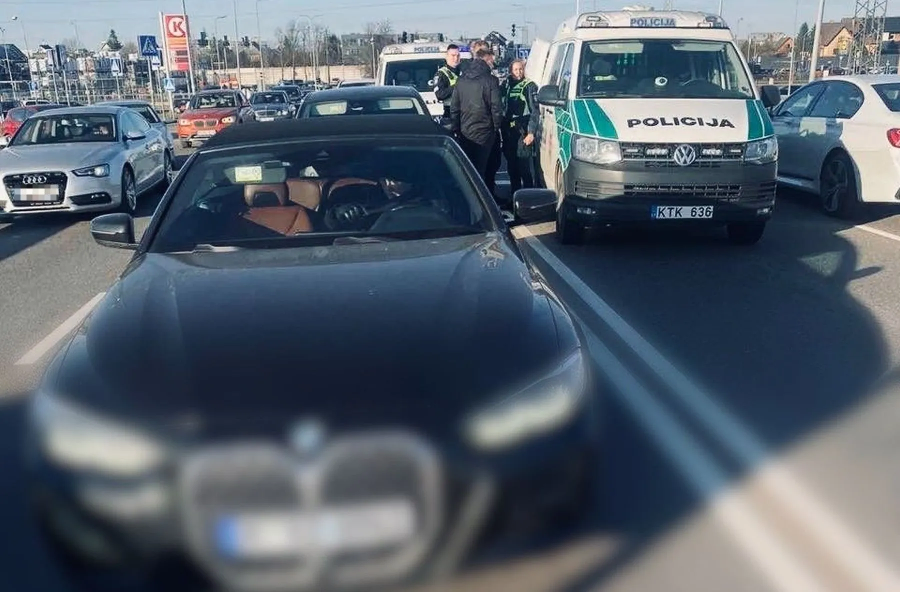BMW, policija