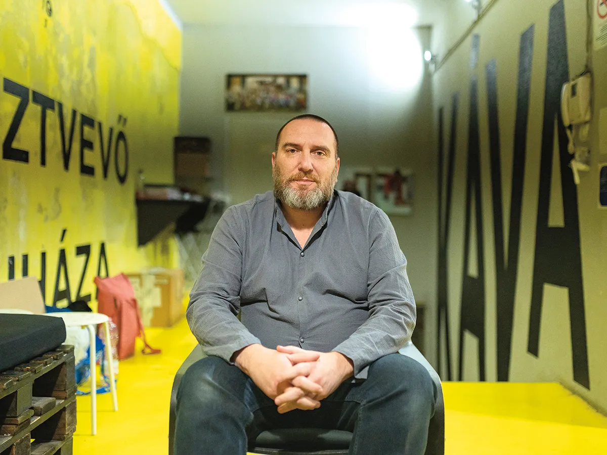 Takacsas Gabor_KÁVA DRAMA