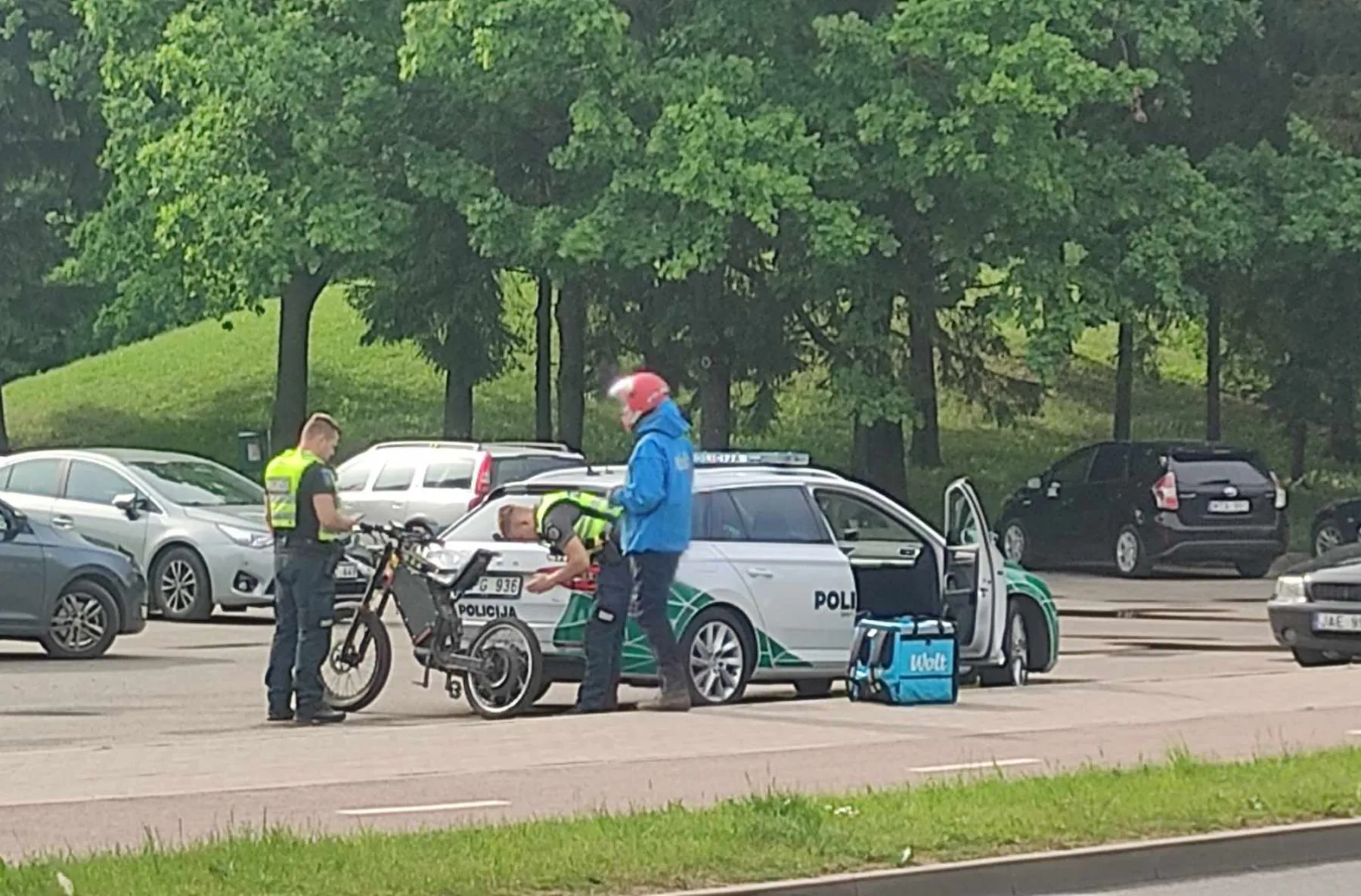 Wolt kurjeris prie Draugystės parko