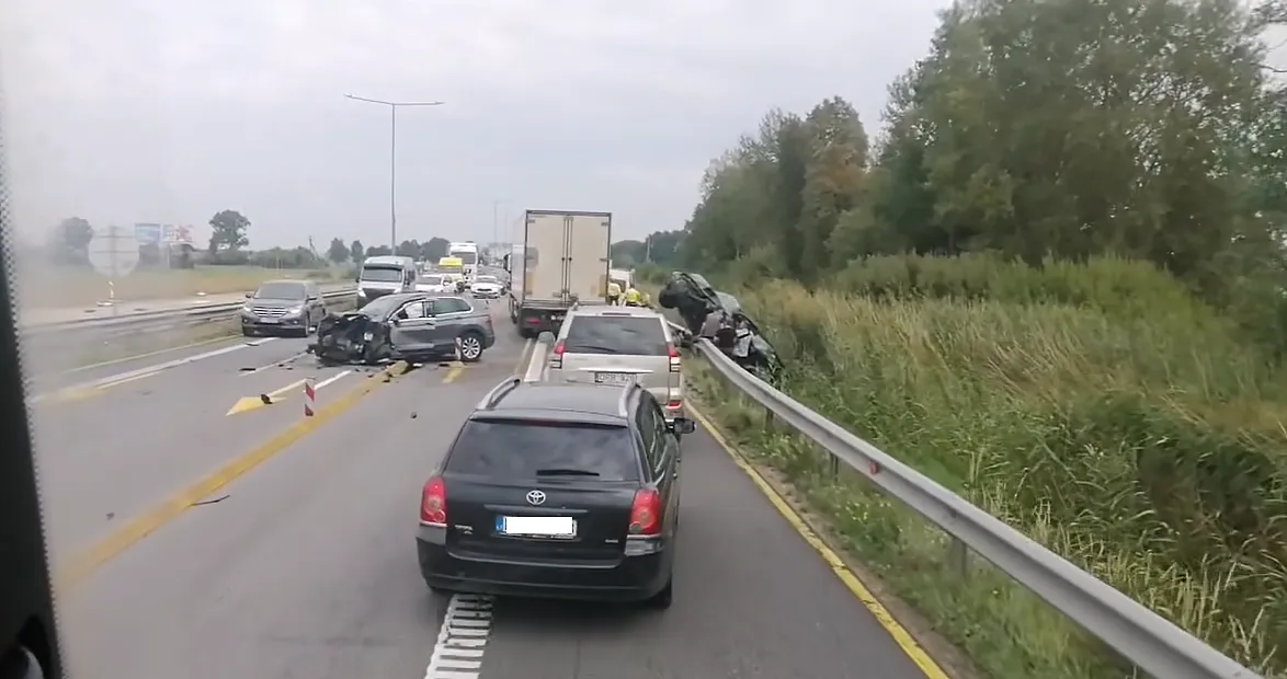 Avarija A1 kelyje / „Reidas Vilniuje“ nuotr.