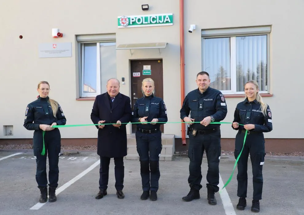 Duris atvėrė atsinaujinusi policijos nuovada / KRS nuotr.