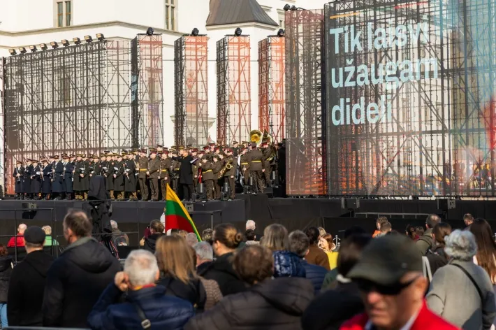 Asociatyvi / P. Adamovič / BNS