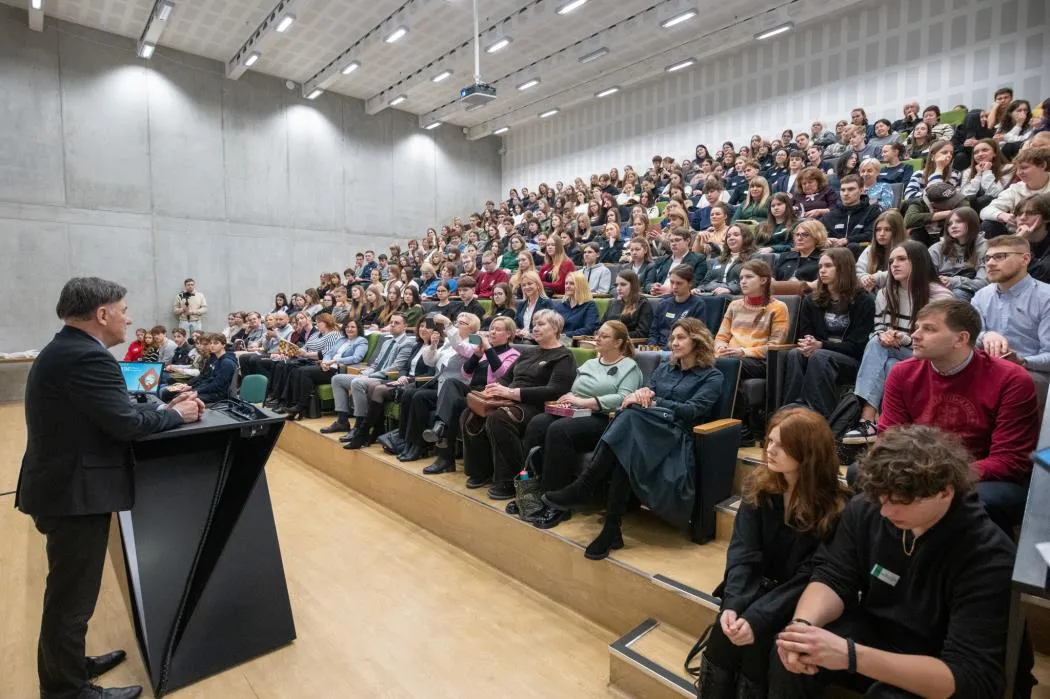 Konferencijoje 200 mokinių diskutavo apie mokytojo profesiją / VDU nuotr.