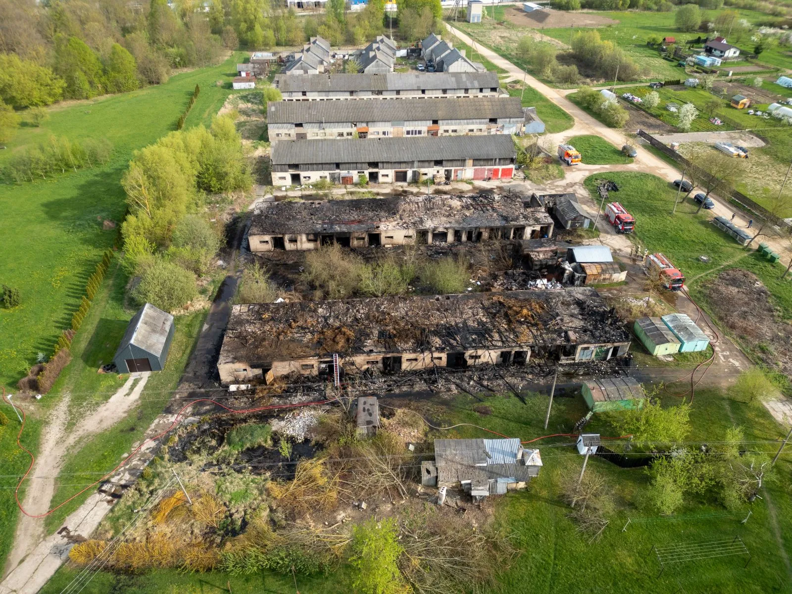 Kauno rajone liepsnojo garažų masyvas / E. Ovčarenko, BNS nuotr.