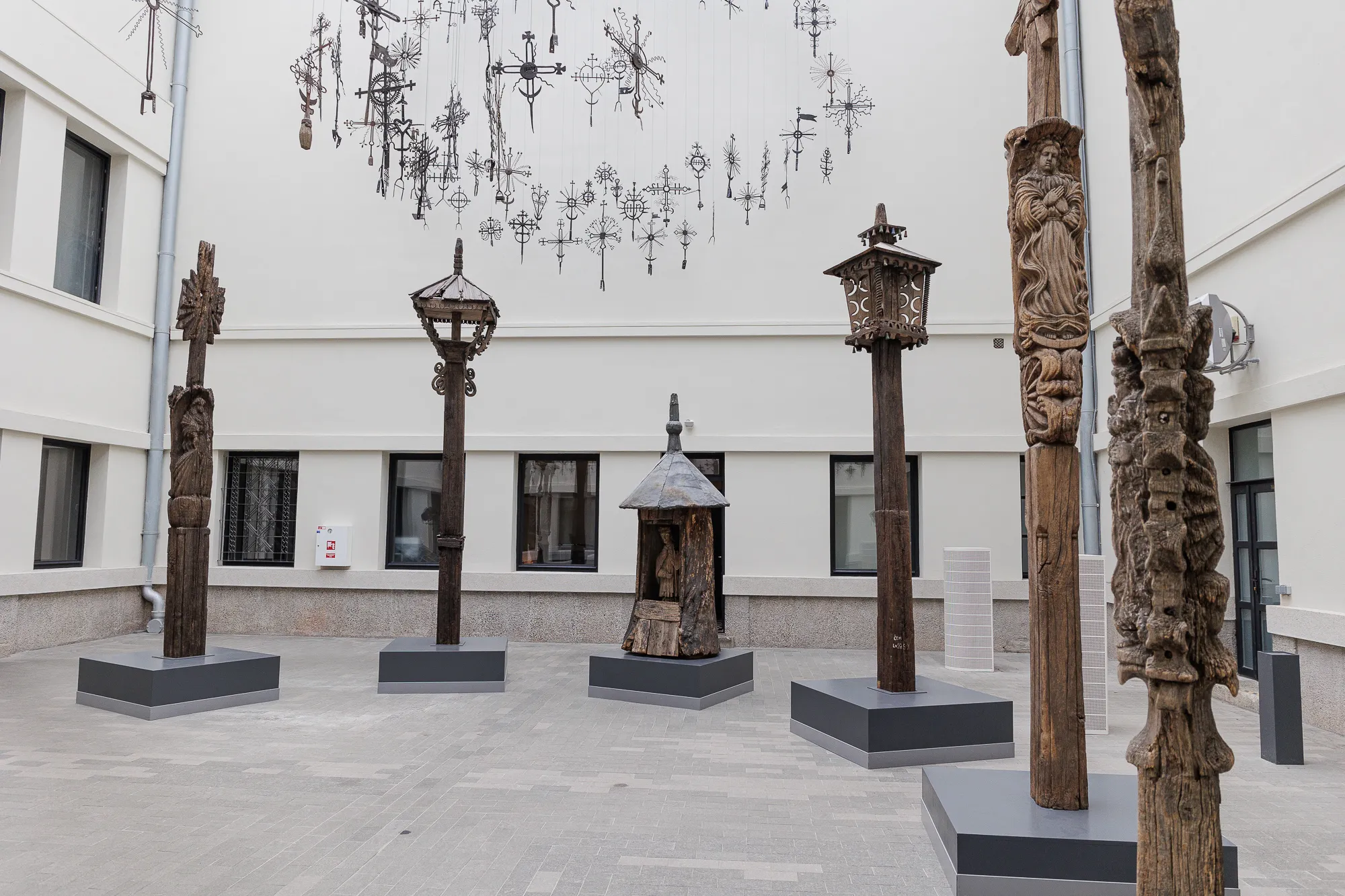 Sakralinio meno lobiai Čiurlionio muziejuje / R. Tenio nuotr.