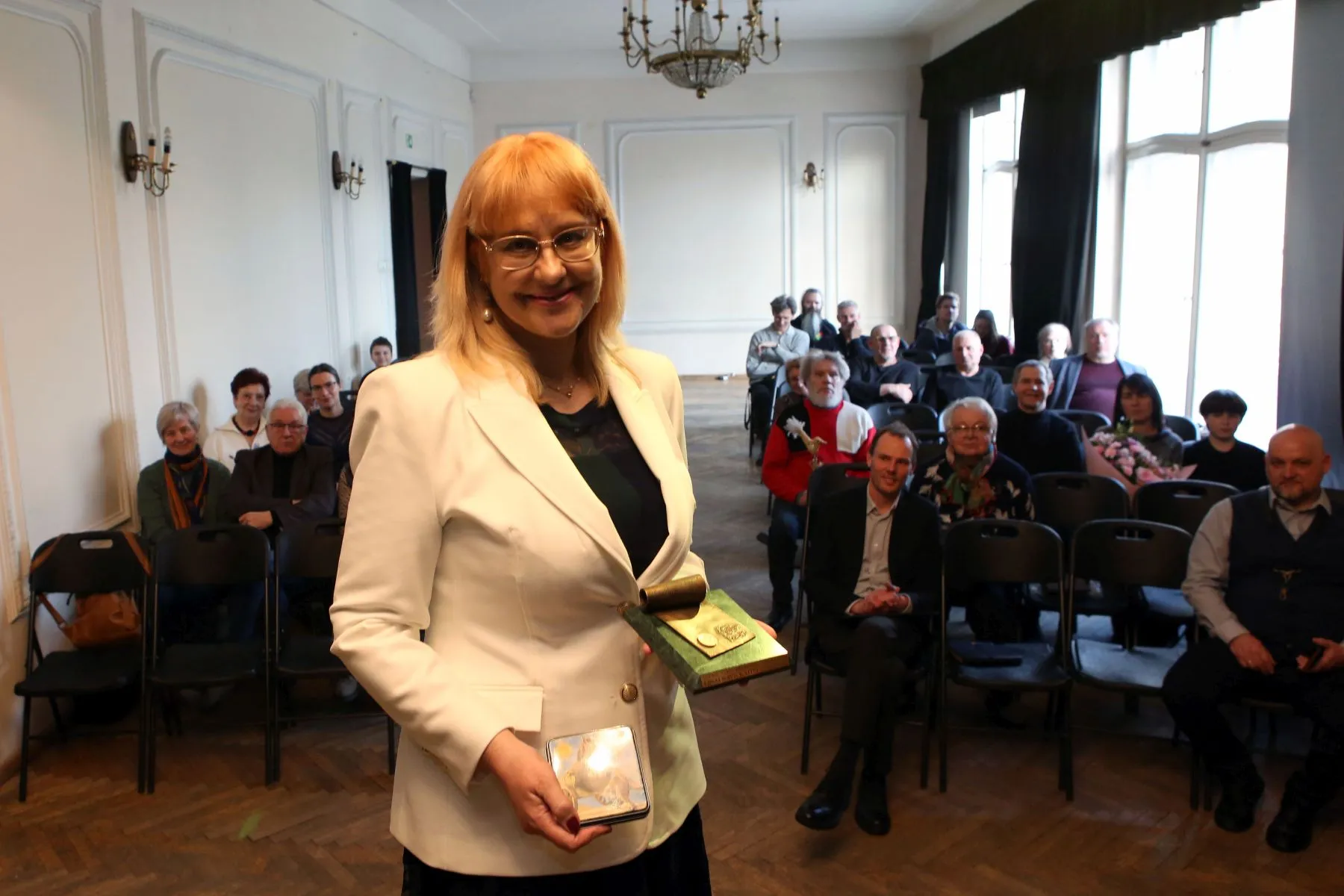 Vieno lito premijos įteikimas / M. Patašiaus nuotr.