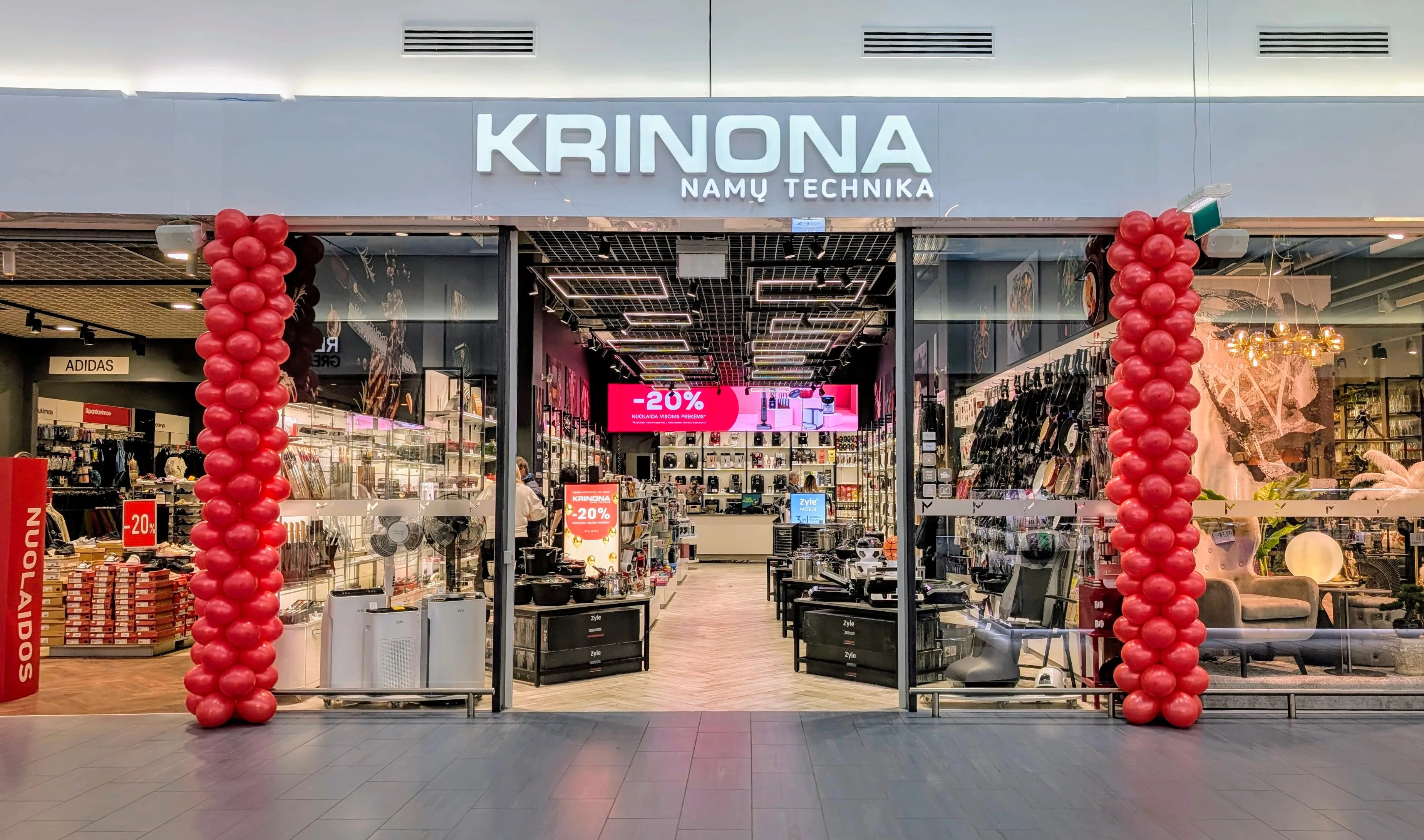 „Megoje“ duris atvėrė nauja „Krinona“ parduotuvė / Organizatorių nuotr.