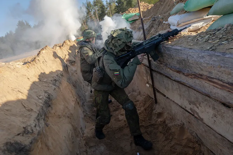 Karas, kariai, pratybos