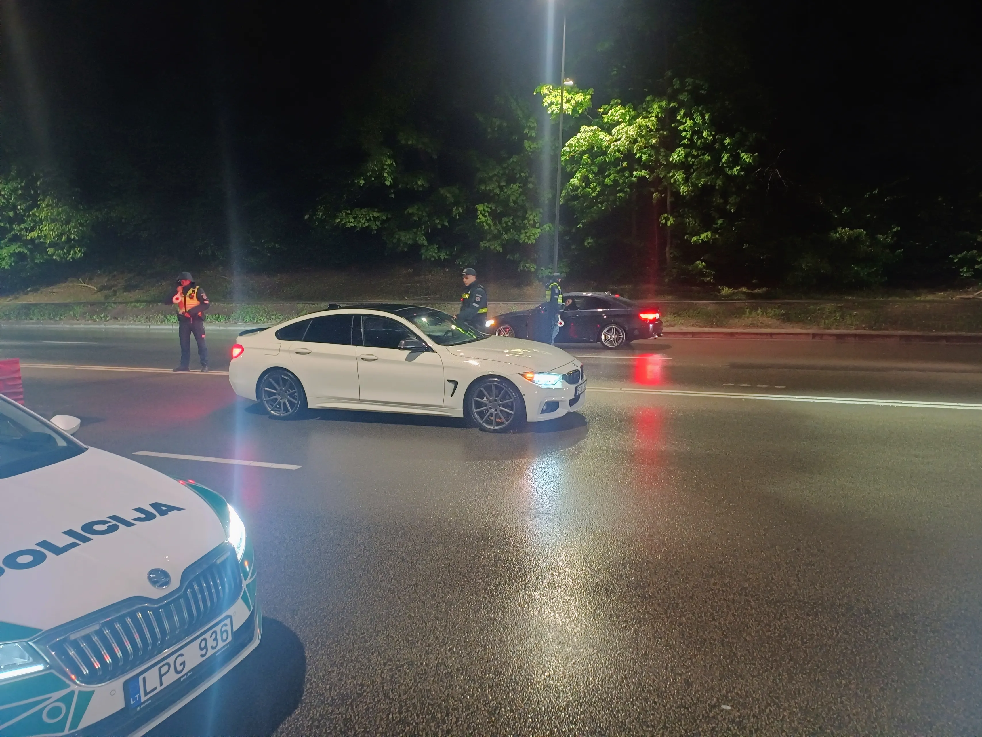 Policijos reidas Kaune (A. Znamerovskio nuotr.)