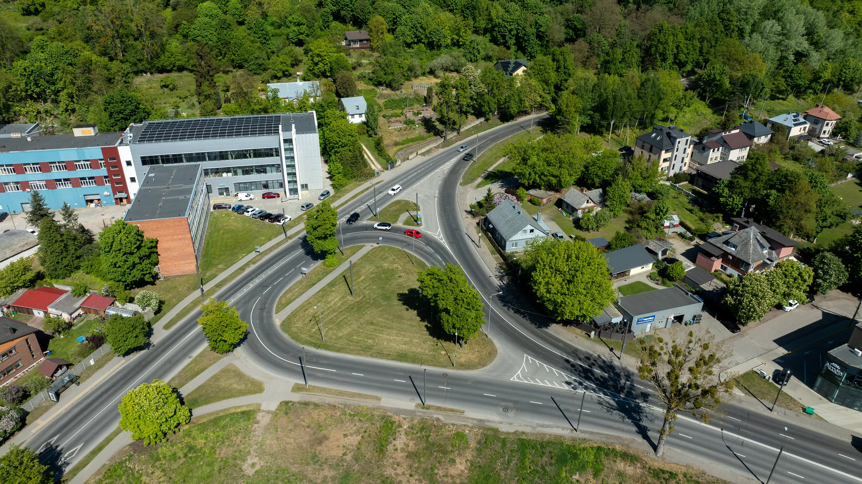 Varnių ir Linkuvos gatvių sankirta