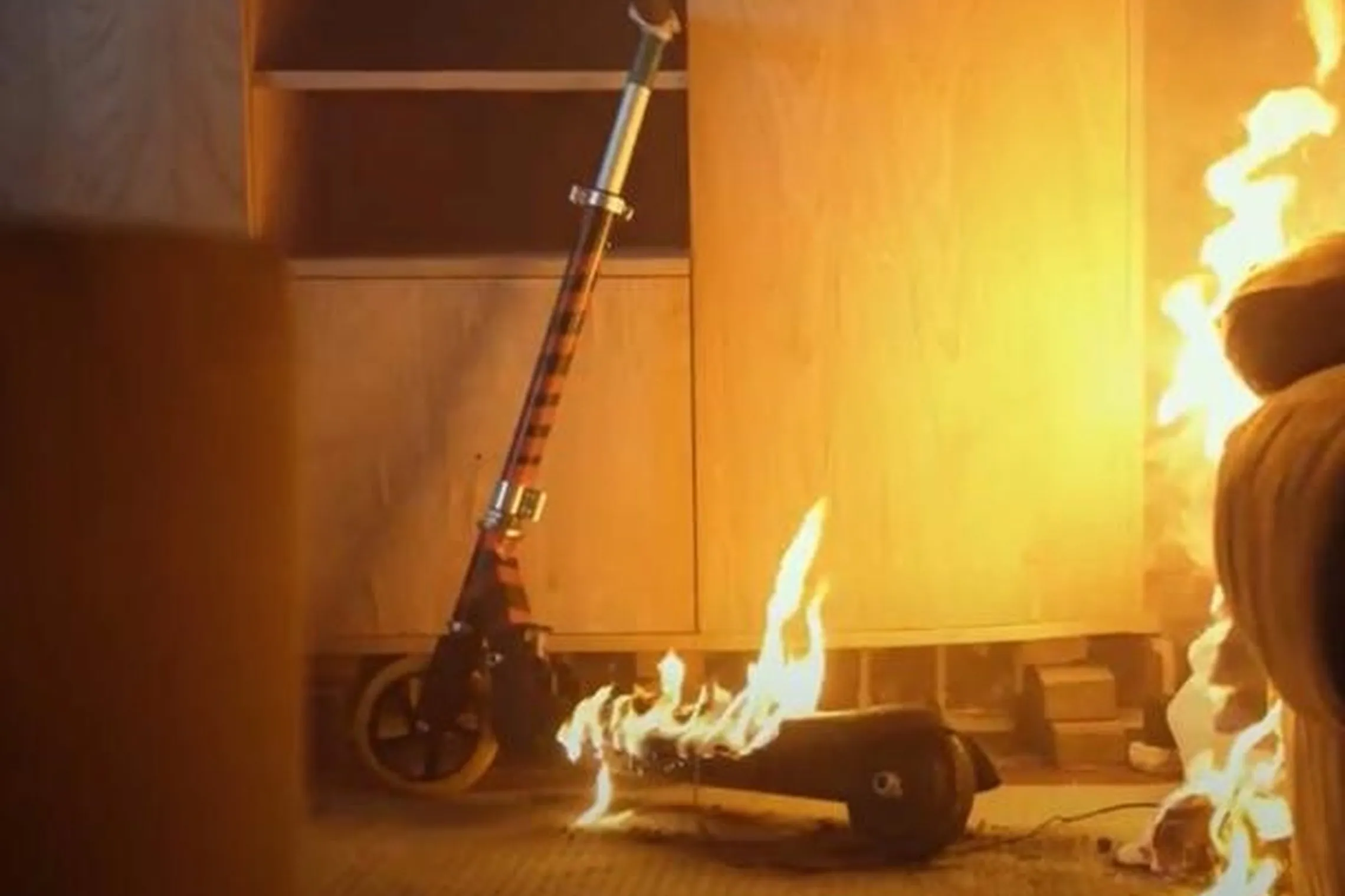 Degantis paspirtukas