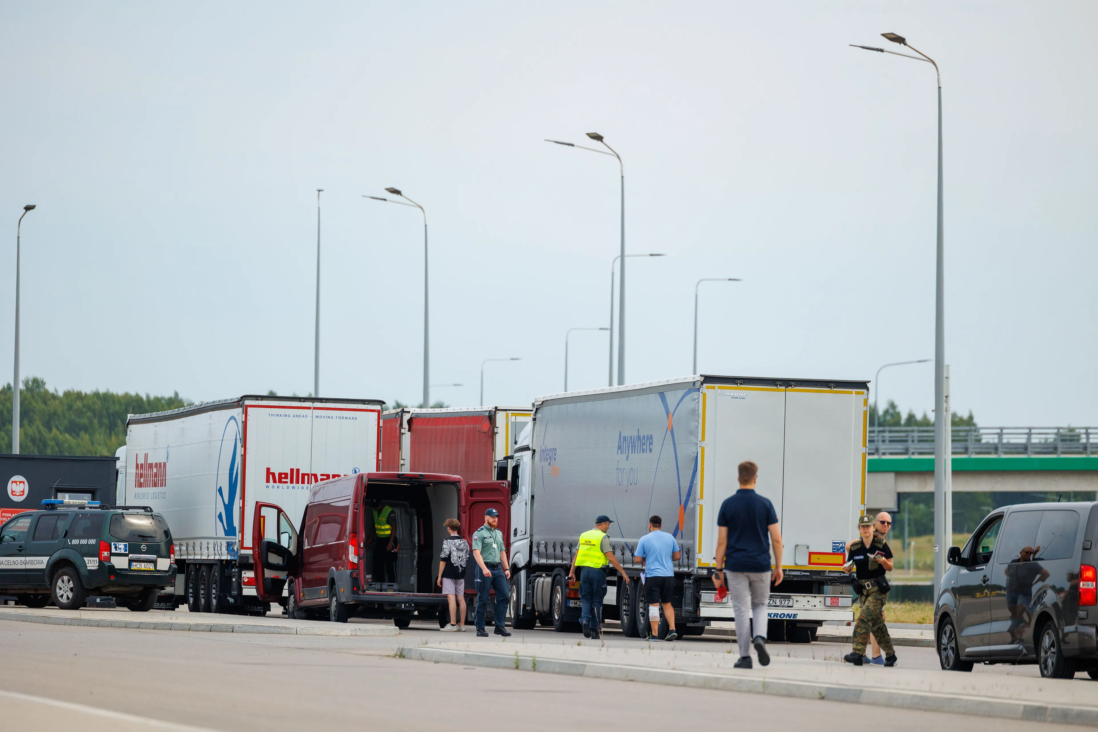 Automobilių patikra prie Lenkijos sienos