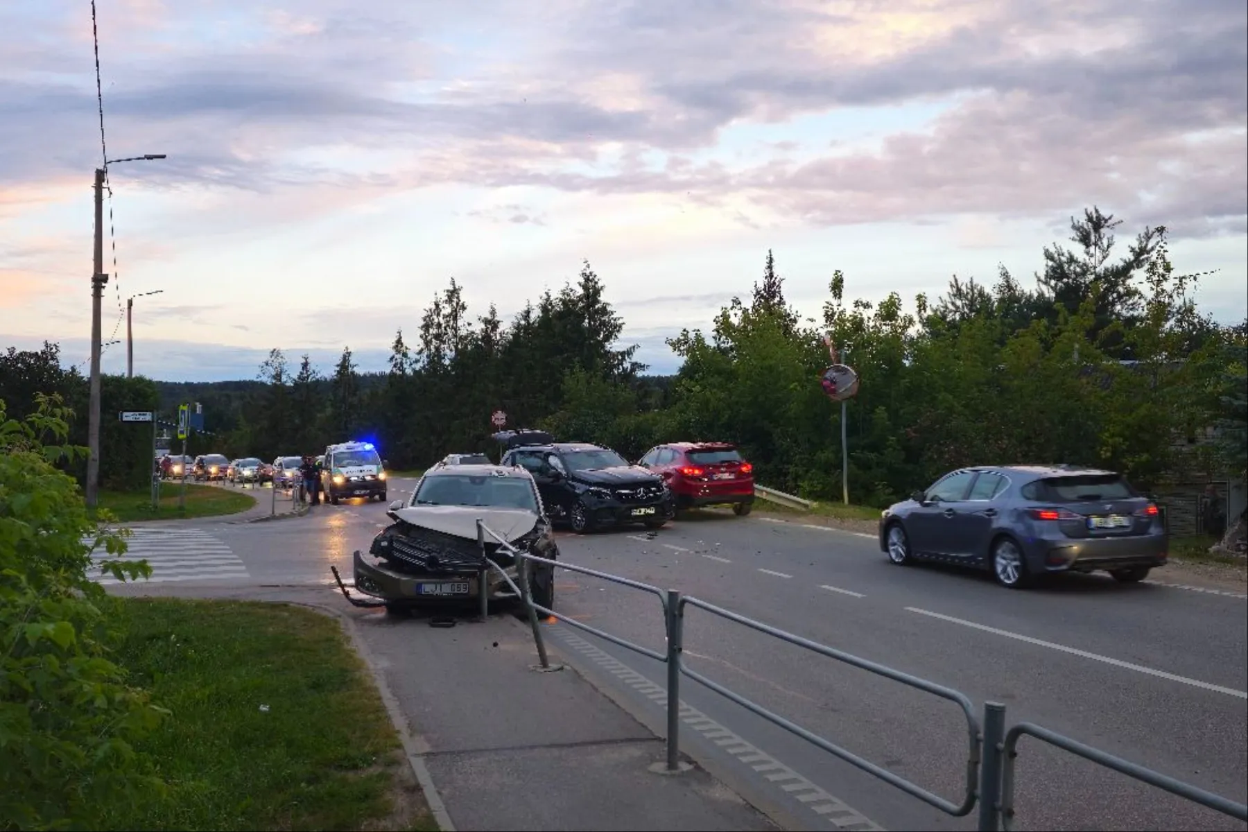 Avarija Raudondvario pl. / Kas vyksta Kaune grupės nuotr.