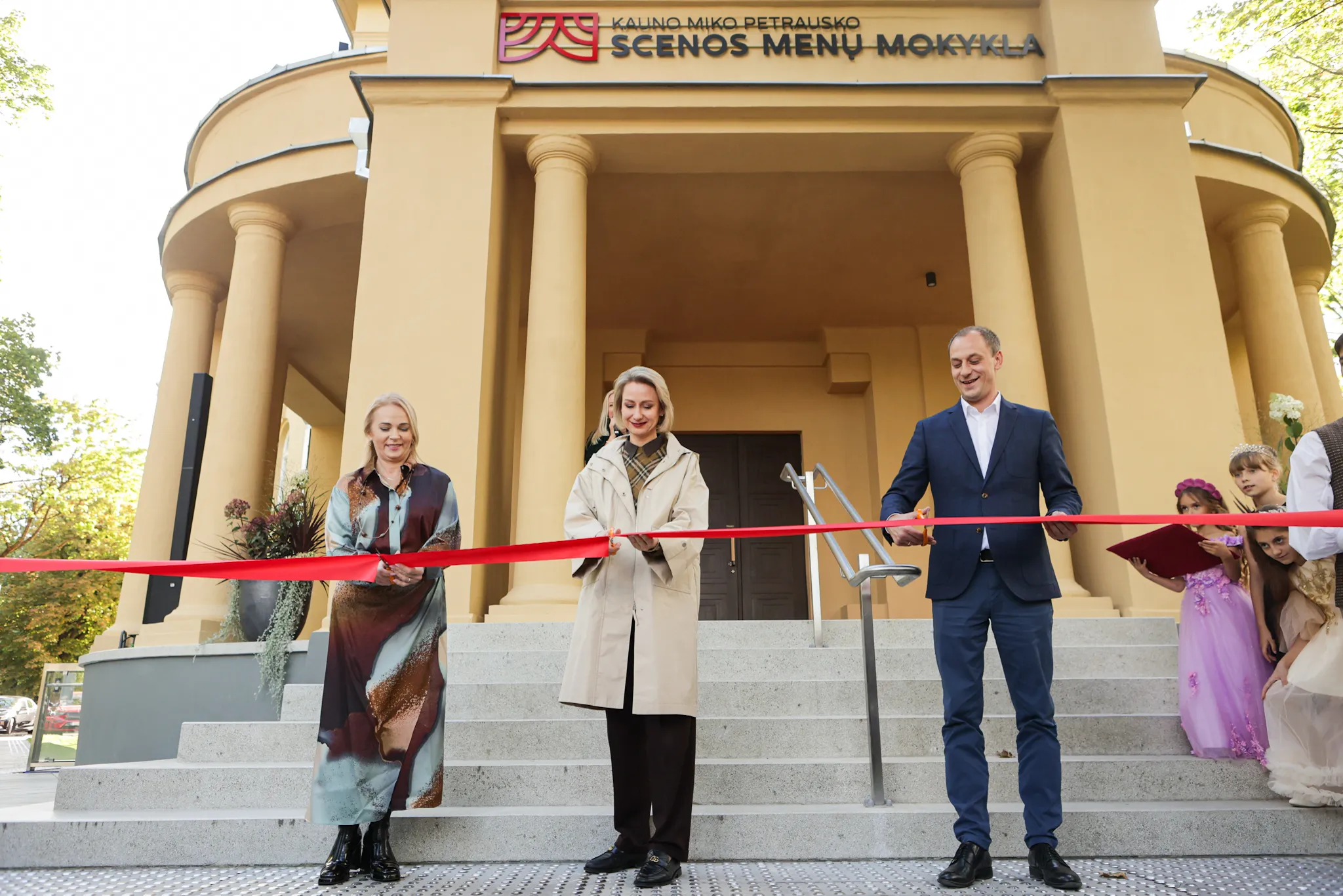 Atnaujinta M. Petrausko scenos menų mokykla / R. Tenio nuotr.