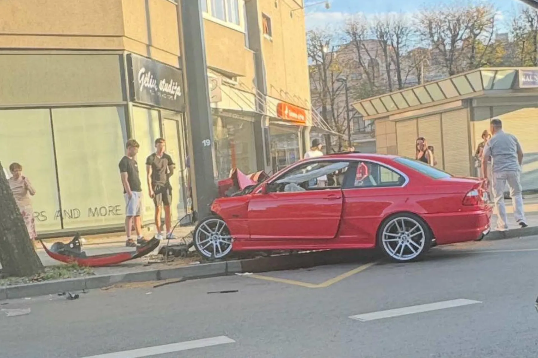 „BMW“ skrydis Kaune / Skaitytojų nuotr.