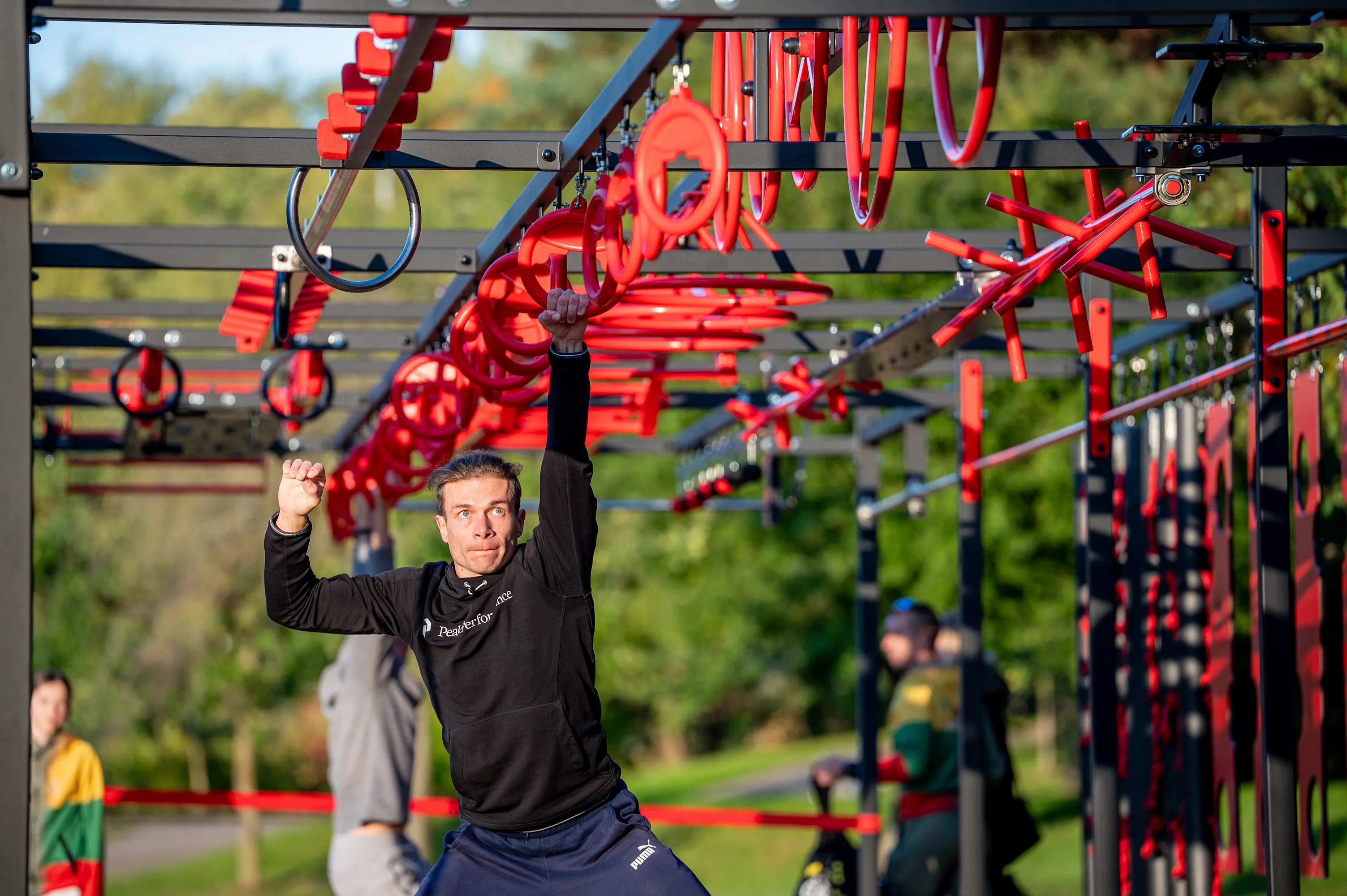 Kaune atidaryta didžiausia Lietuvoje ekstremalaus bėgimo su kliūtimis trasa / KMS nuotr.