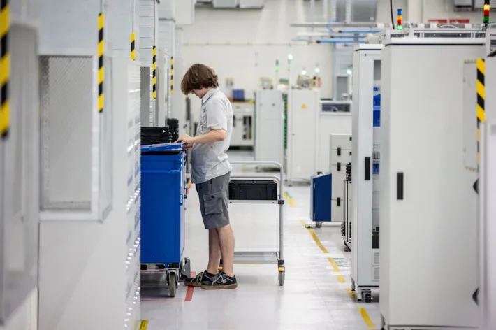 Pramonė, gamykla, fabrikas, darbuotojai