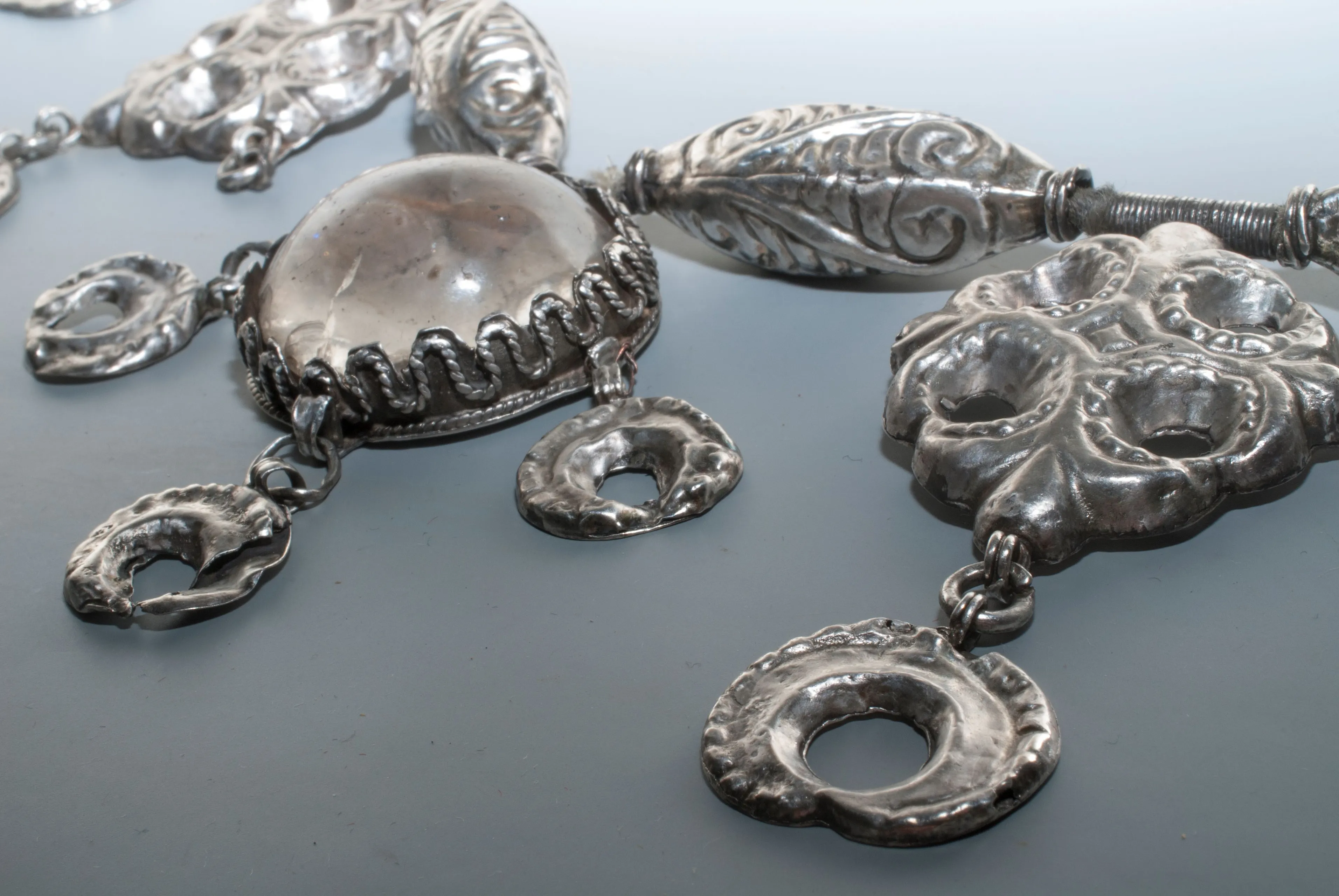 Antkrūtinis papuošalas 3