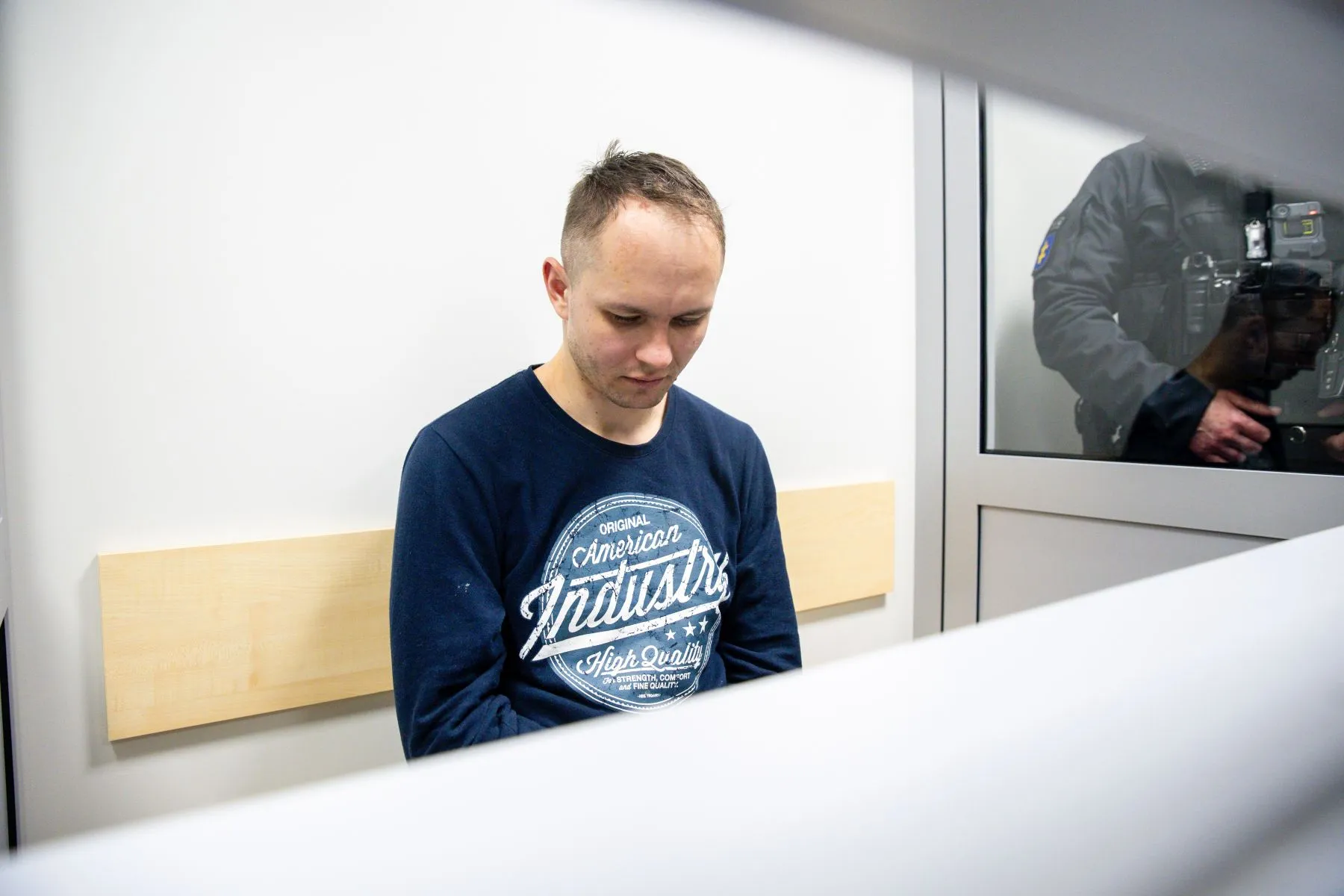 Į Kauno apylinkės teismą pristatytas B. Mikutavičius / T. Biliūno, BNS nuotr.