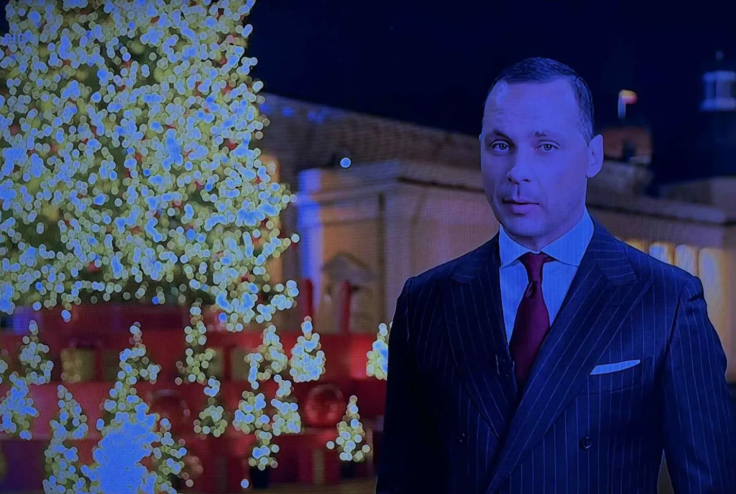 LNK šokiravo žiūrovus: prieš Naujuosius į lietuvius kreipėsi buvęs „Olialia pupytės“ vyras / Stop kadras / Lrytas