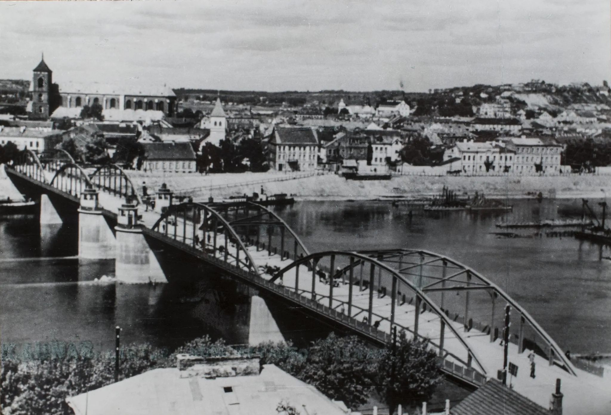 Vytauto Didžiojo tilto vaizdai 1930-1941 metais / Vytauto Didžiojo karo muziejaus rinkinių nuotr.
