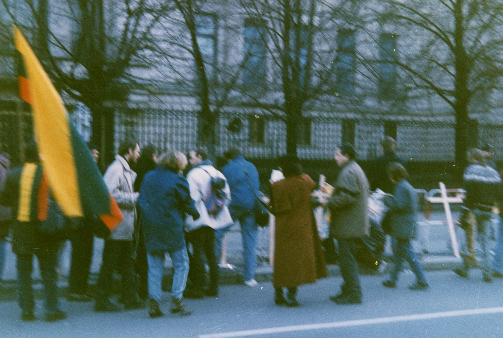 Berlyno gatvių protestai prieš sovietų agresiją 1991-ųjų sausį / Vytauto Didžiojo karo muziejus nuotr.