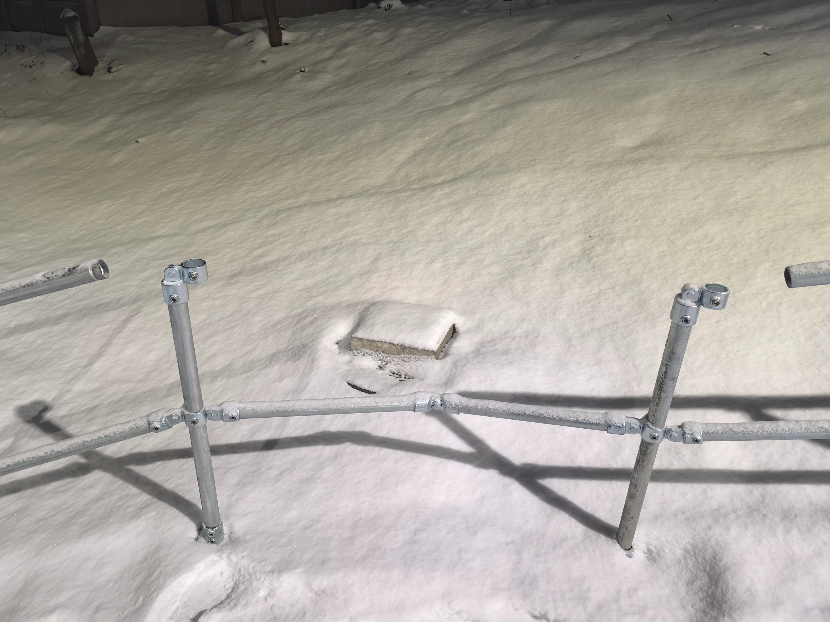 Apgadinti Milikonių kalno turėklai / Skaitytojų nuotr.